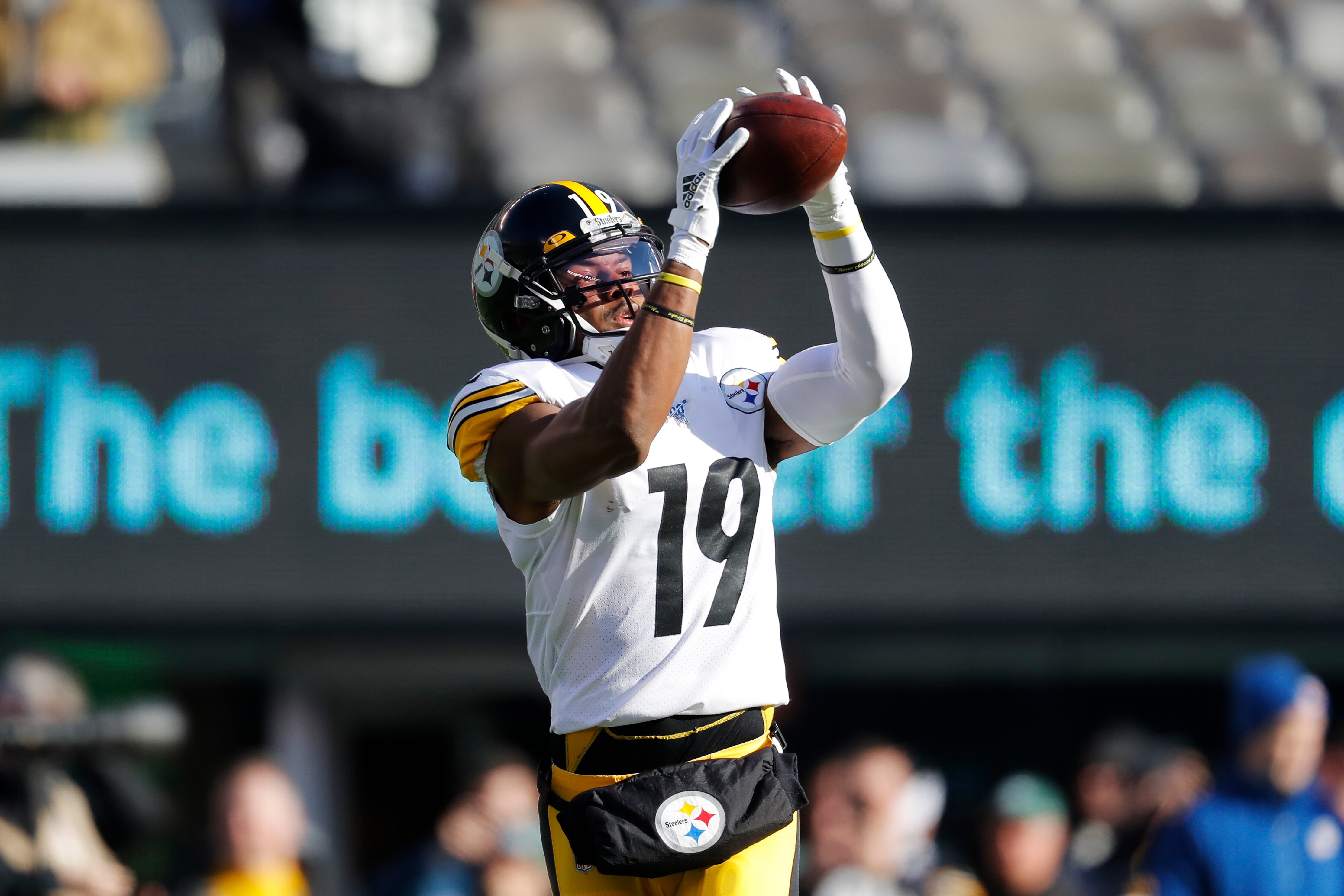 juju smith schuster gloves