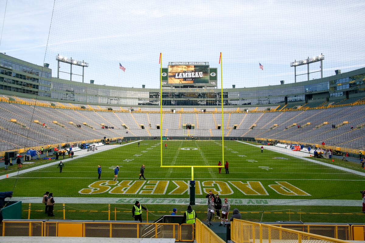 Packers' Lambeau Field to Reopen to No More Than 75 Employees on