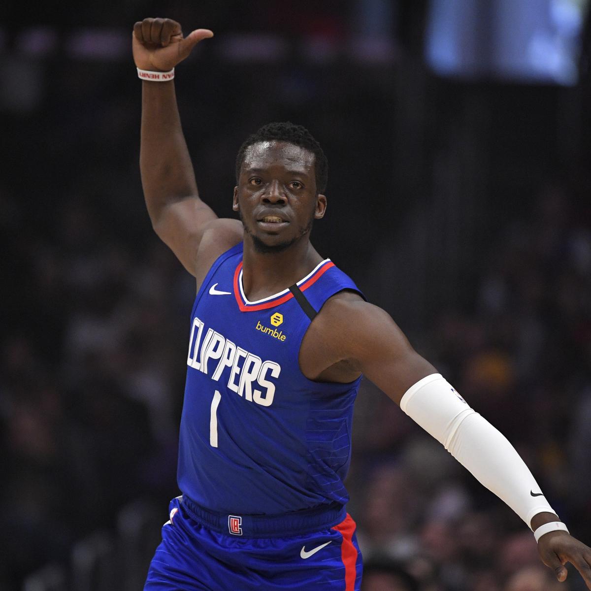 Reggie Jackson officially re-signs with Clippers