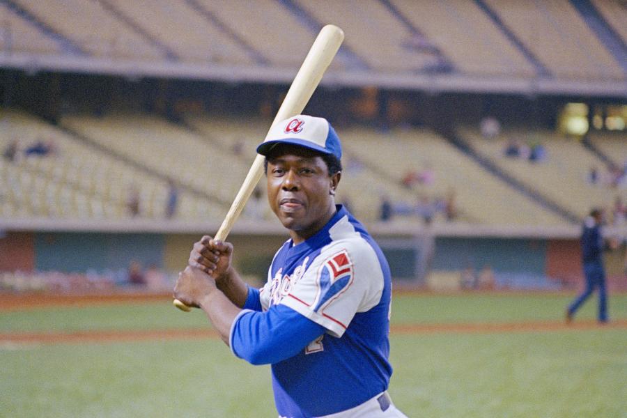 Hank Aaron, Mickey Mantle's Signed MLB Contracts to Be Auctioned