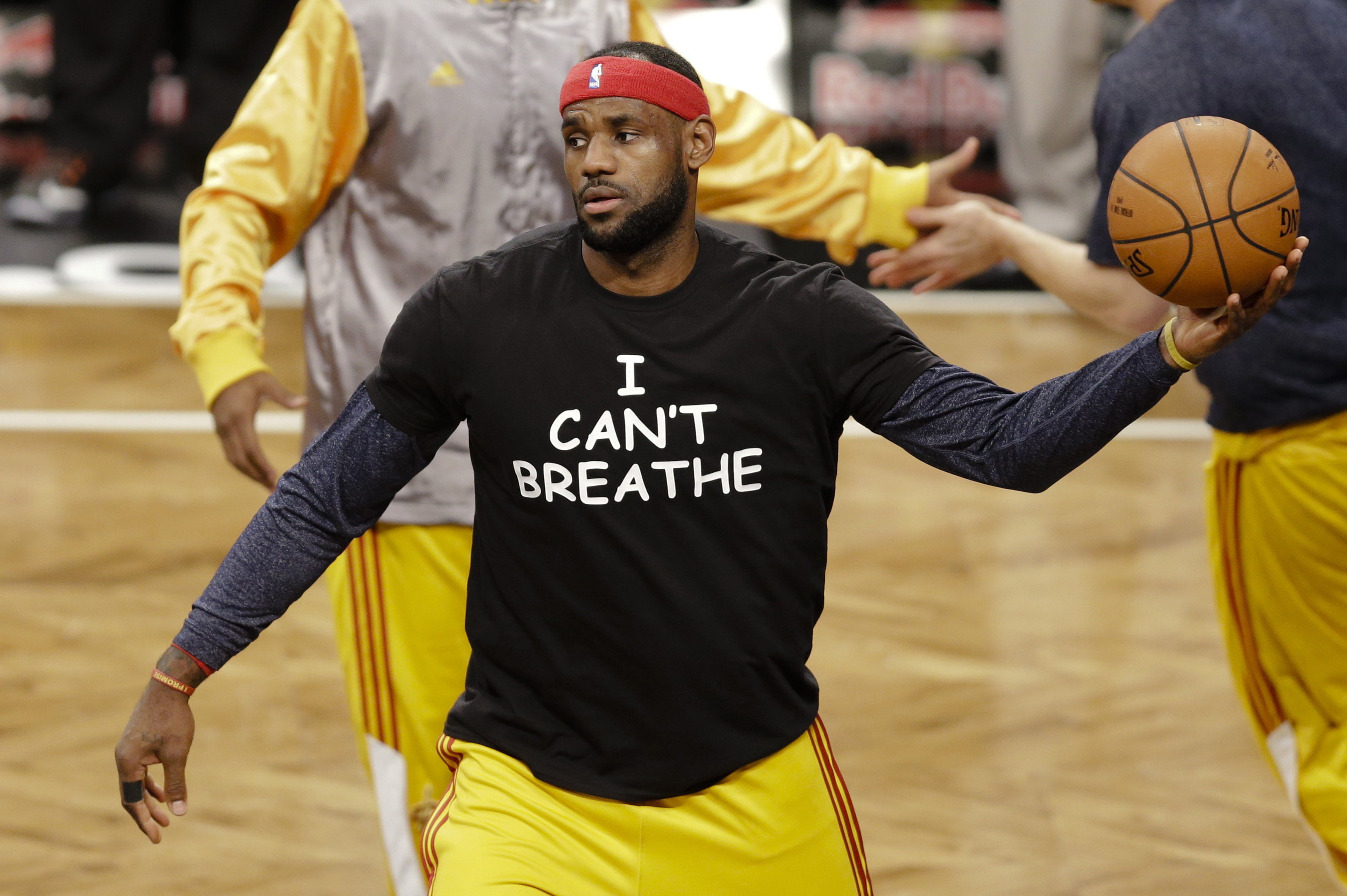 Lakers' LeBron James won't use NBA's social justice messages