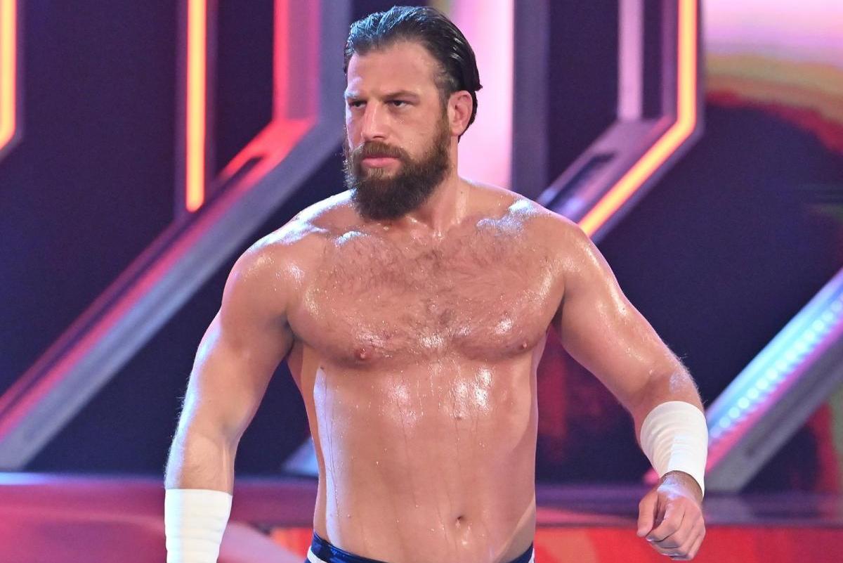 Wwe Rumors Signing Drew Gulak To Multiyear Deal Is Major Coup For Smackdown Bleacher Report Latest News Videos And Highlights