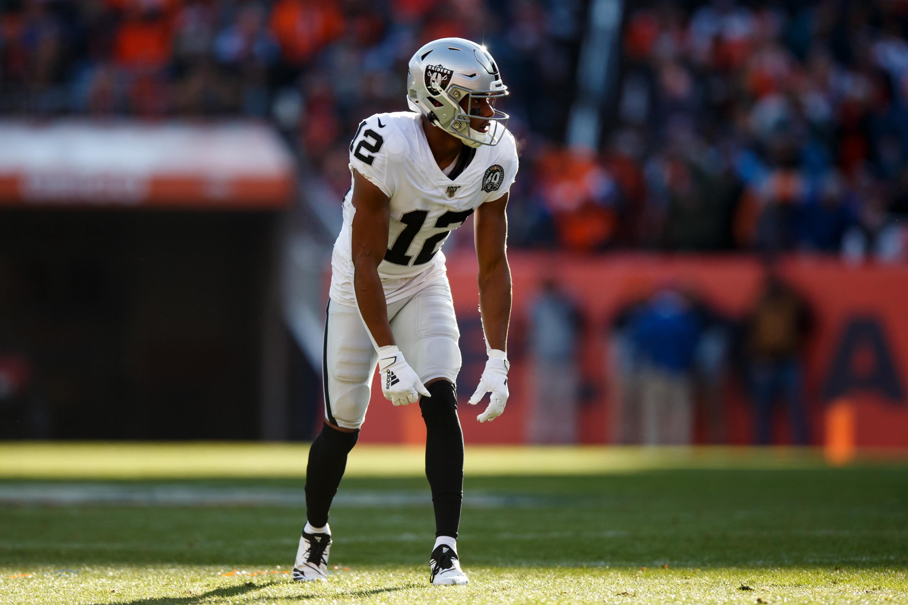 Raiders' wide receiver Zay Jones has a new number