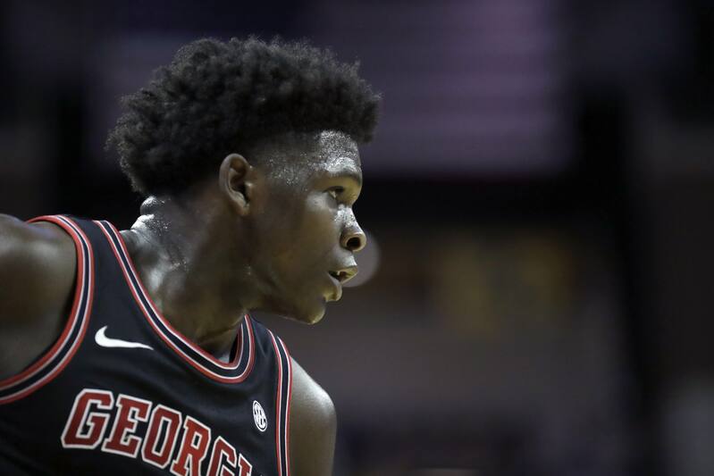 Pemain Georgia, Anthony Edwards, mengambil posisi di tepi lapangan selama paruh pertama pertandingan bola basket perguruan tinggi NCAA melawan Missouri Selasa, 28 Januari 2020, di Columbia, Mo. (AP Photo / Jeff Roberson)