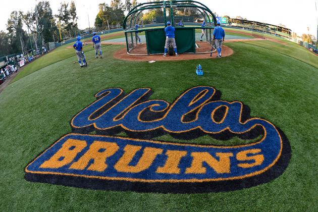 UCLA players take batting practice at Jackie Robinson Stadium before their NCAA college baseball tournament regional game against Maryland in Los Angeles, Monday June 1, 2015. (AP Photo/Jayne Kamin-Oncea)