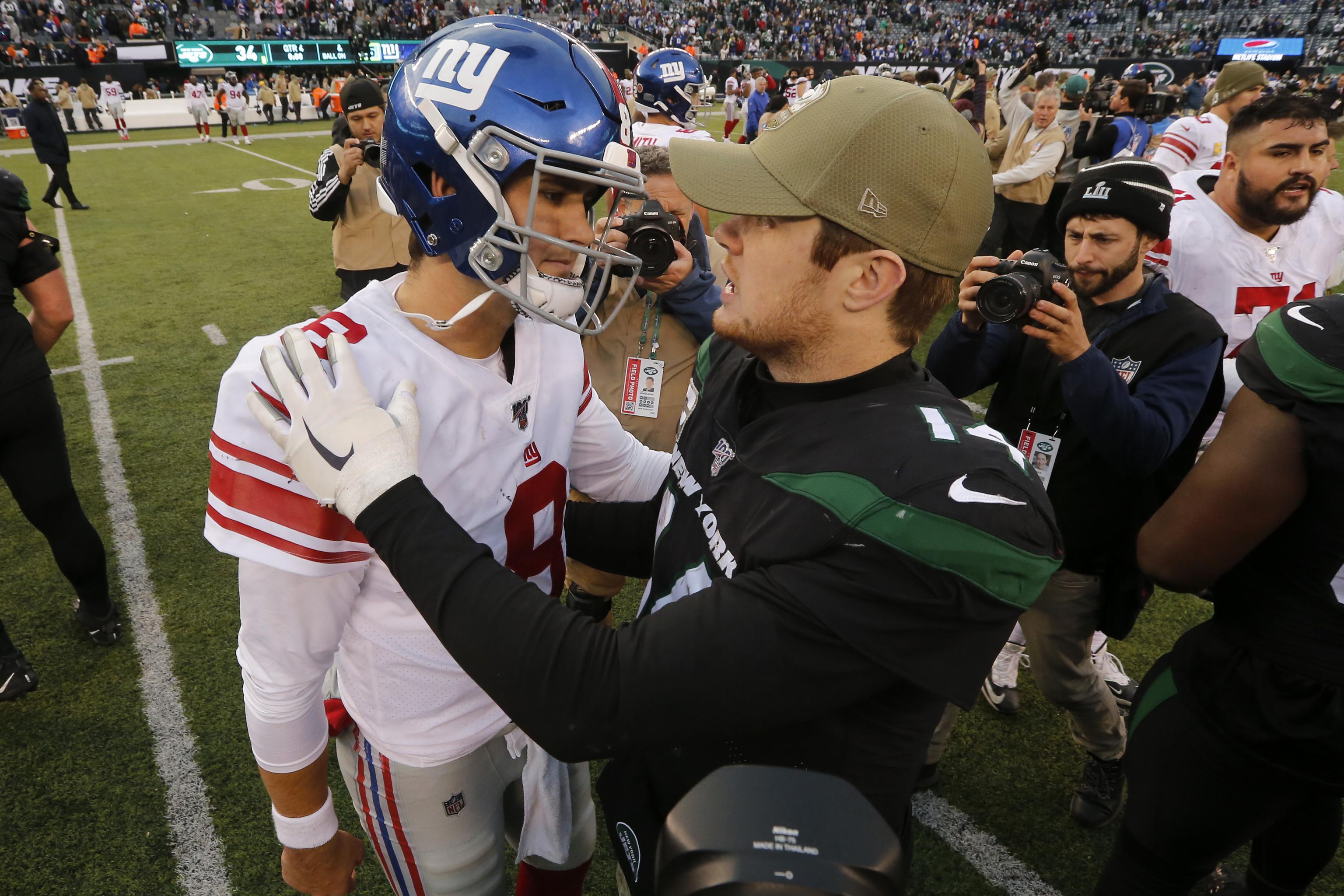 Eli Manning's advice for QBs Jones and Wilson on how to cope with bad press  in the Big Apple