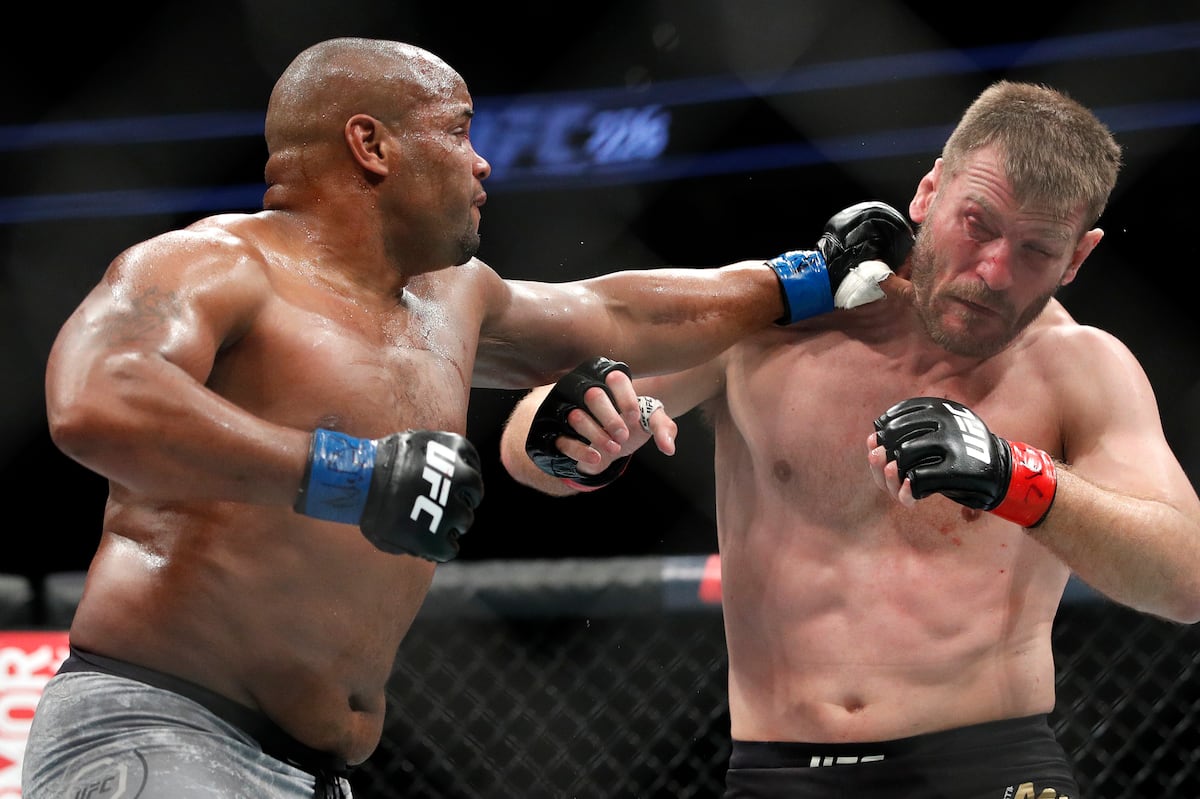 Daniel Cormier Says He Will Retire After Stipe Miocic Trilogy At Ufc 252 Bleacher Report Latest News Videos And Highlights