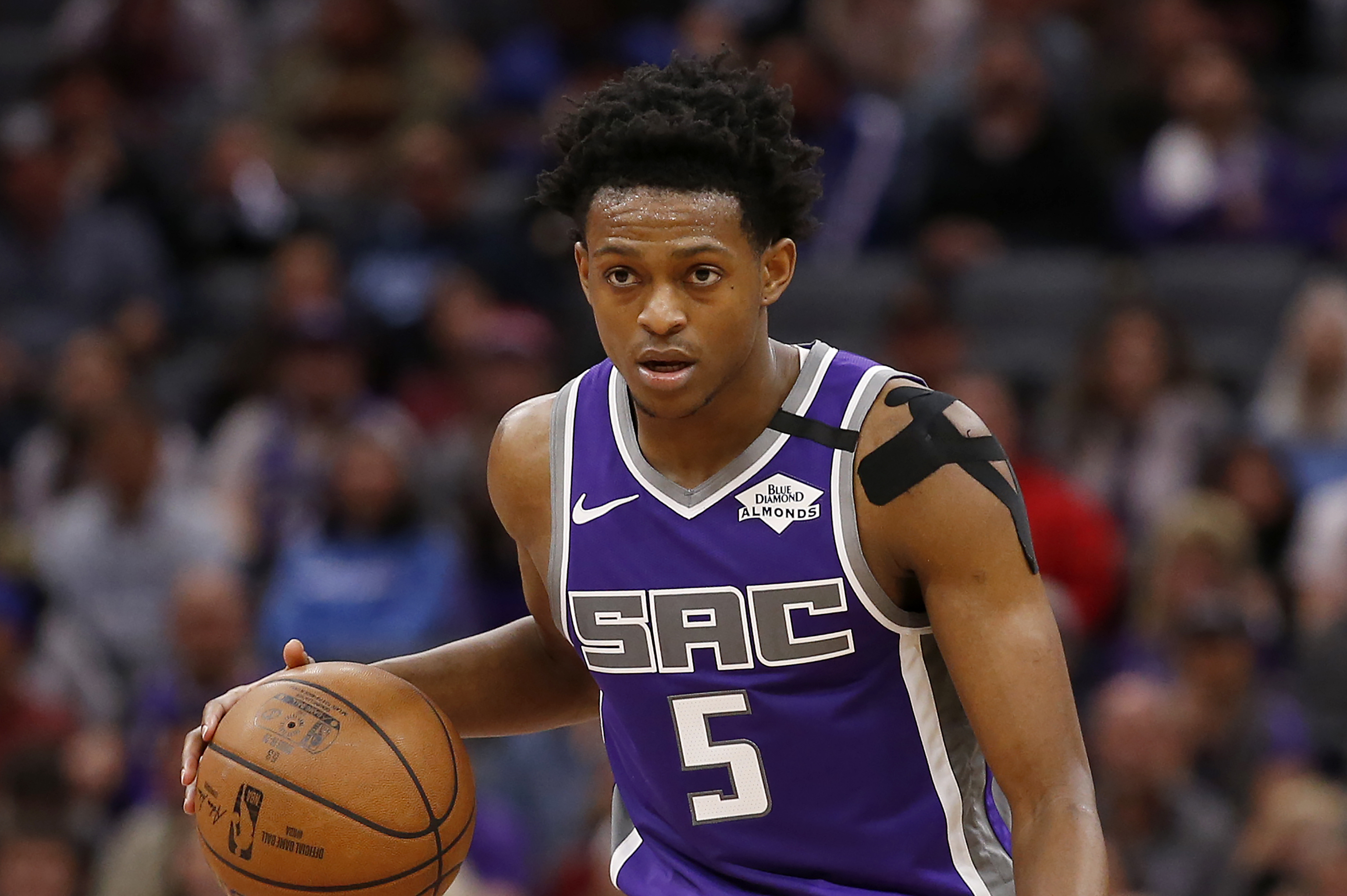 De'Aaron Fox Out 3-4 Weeks With Sprained Left Ankle - Sactown Sports