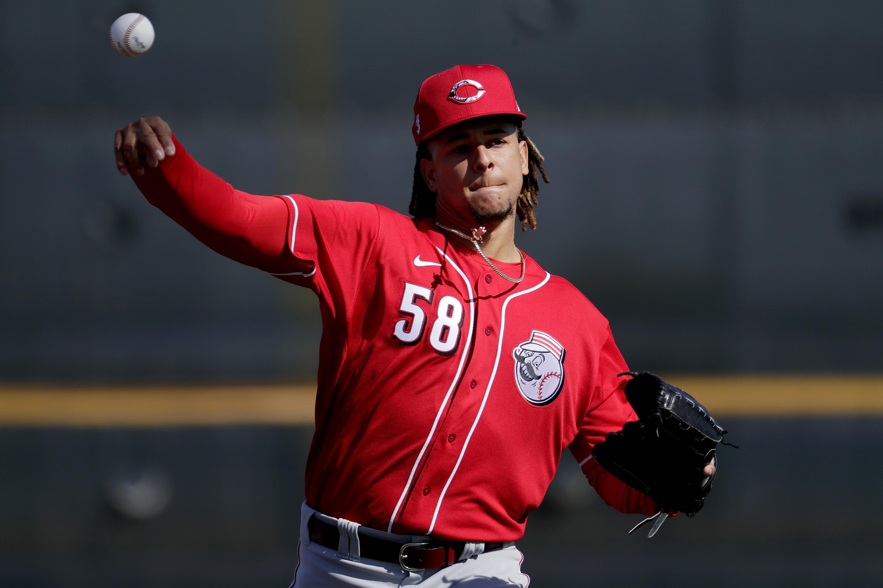 Luis Castillo Stats, Fantasy & News