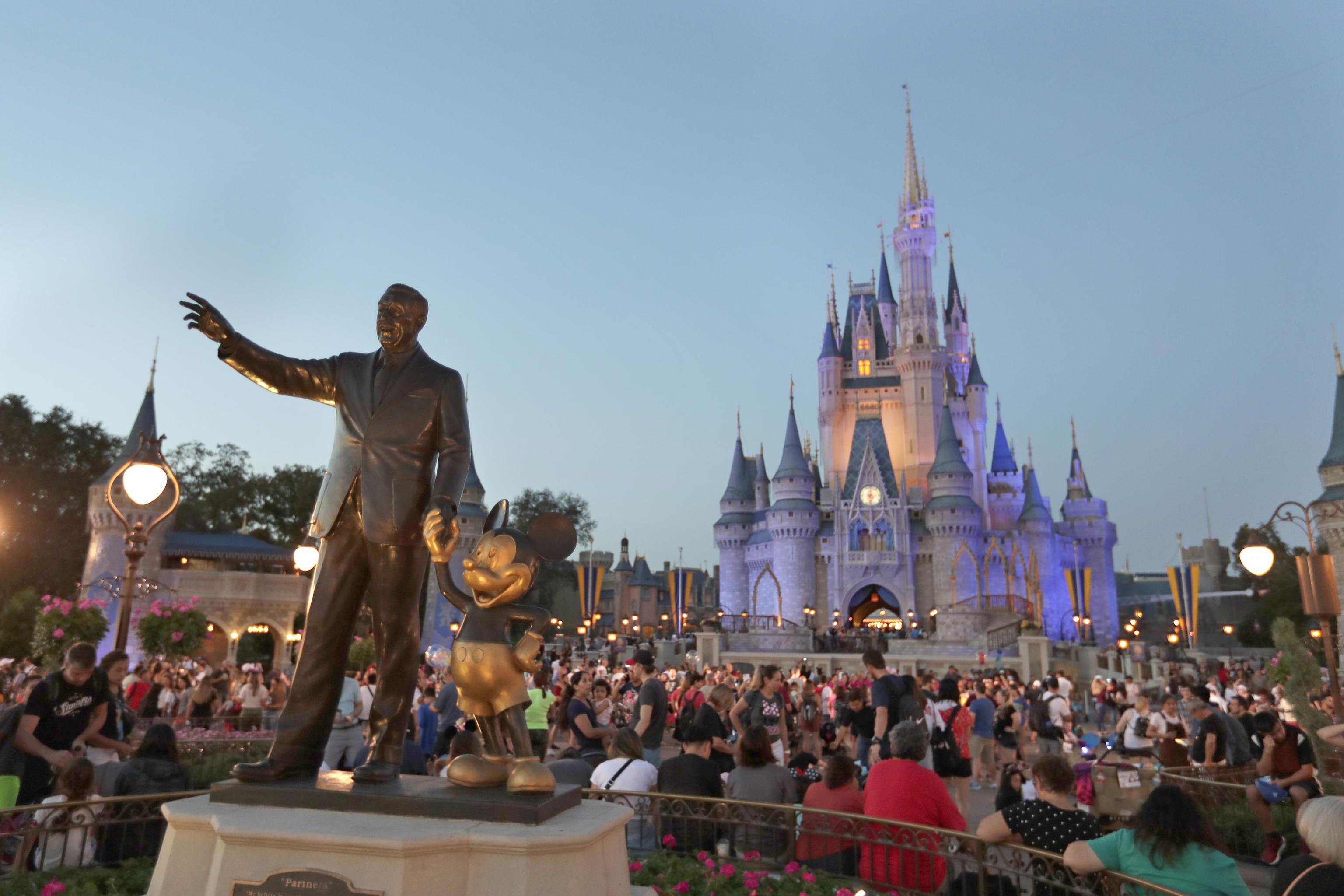 Report Nba Amenities Entertainment Revealed For Players At Disney World Bleacher Report Latest News Videos And Highlights