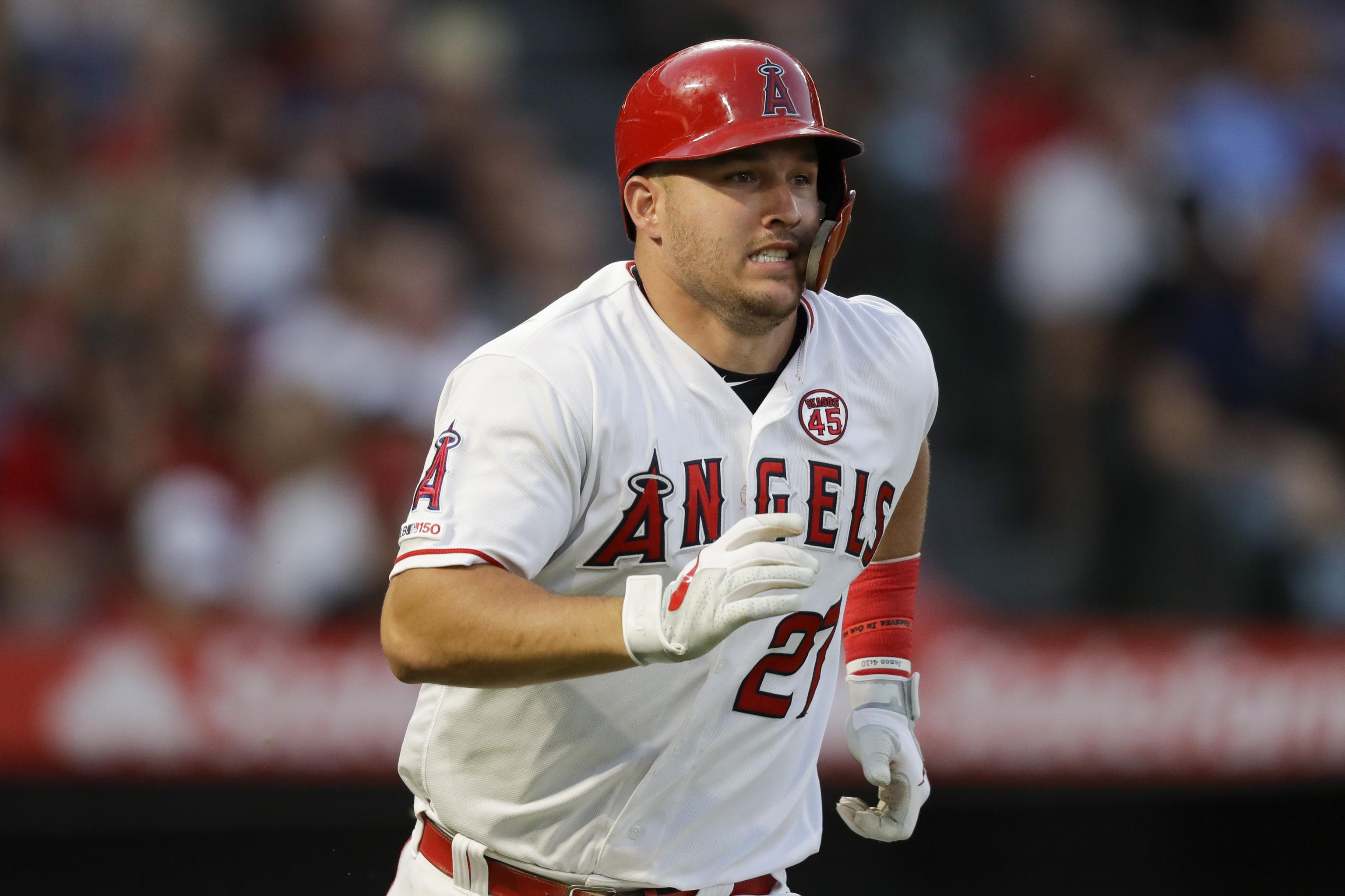 Angels Mike Trout Signed Gem Mint 10 Rookie Card Sells For 280k At Auction Bleacher Report Latest News Videos And Highlights