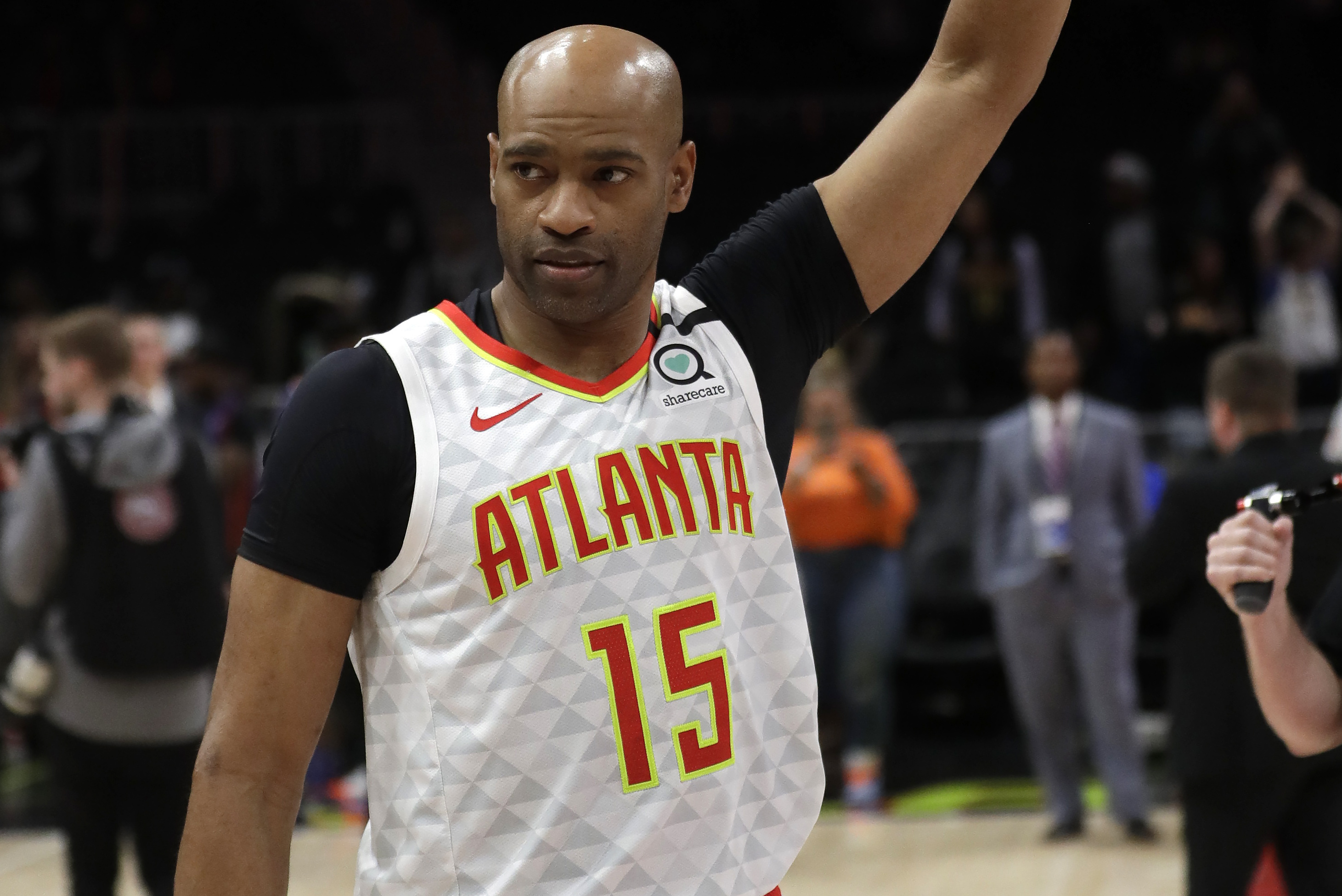 Vince Carter Confirms Nba Retirement After 22 Year Career I M Officially Done Bleacher Report Latest News Videos And Highlights