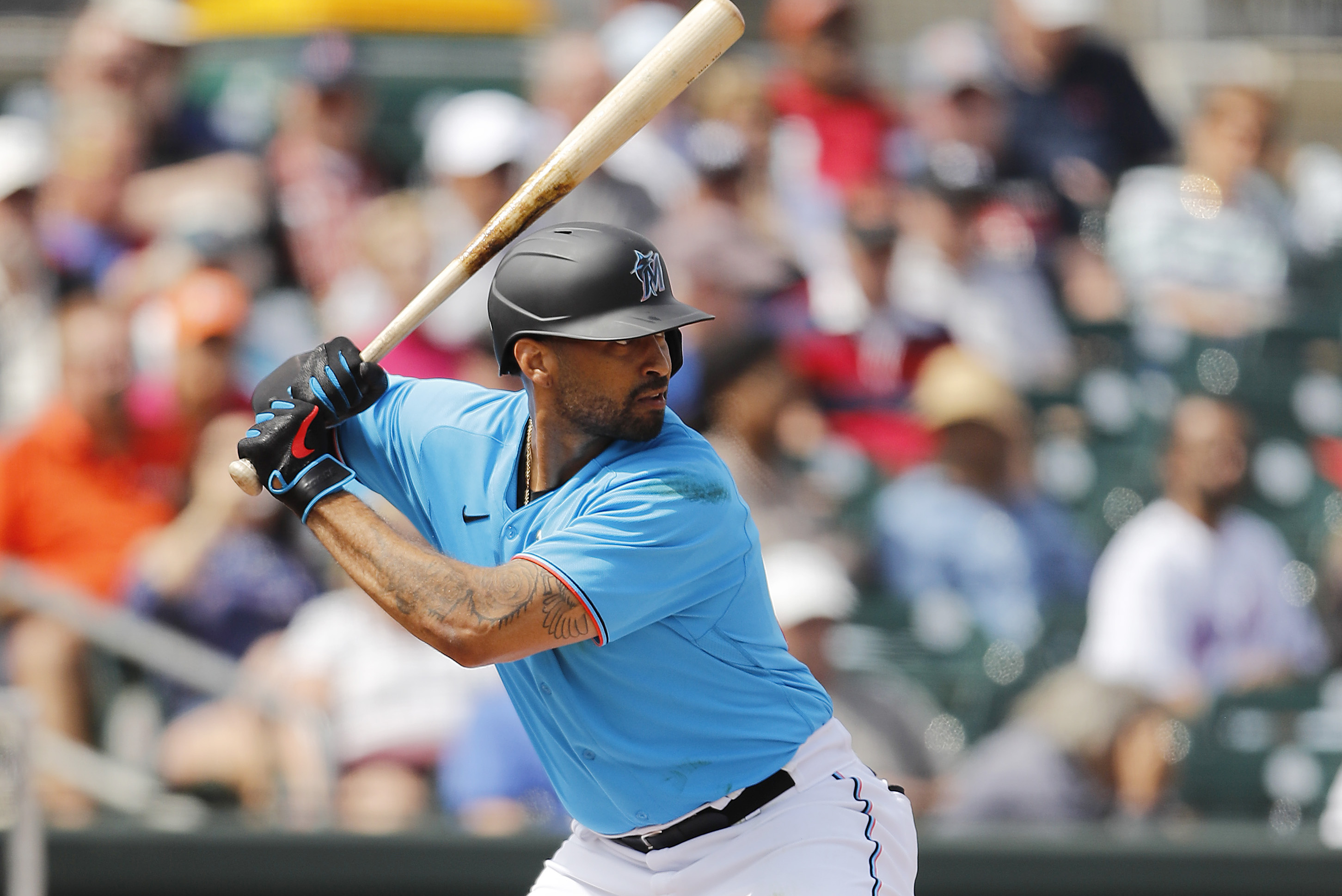 Report: Matt Kemp, Rockies Agree to Minor League Contract After