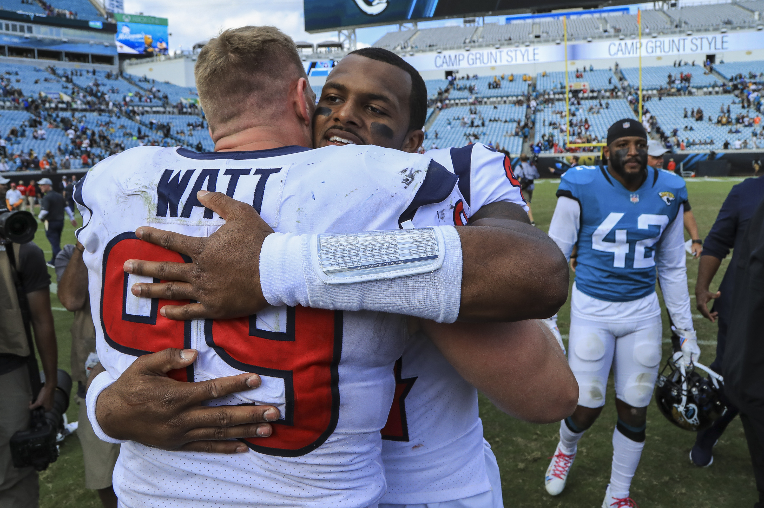 Bleacher Report on X: J.J. Watt offered to help a Texans fan pay