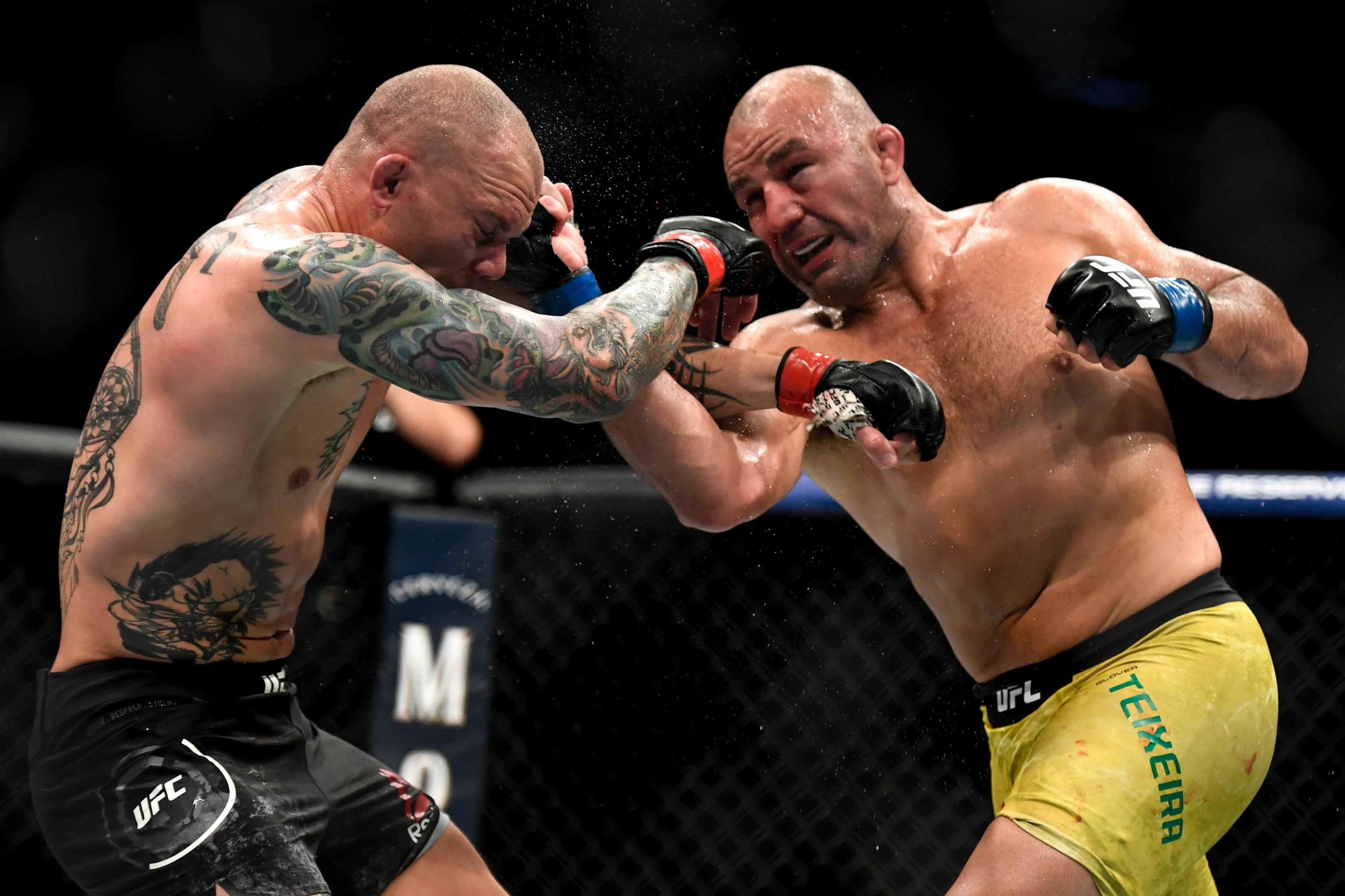 Report Glover Teixeira Vs Thiago Santos To Headline Ufc Event On September 12 Bleacher Report Latest News Videos And Highlights