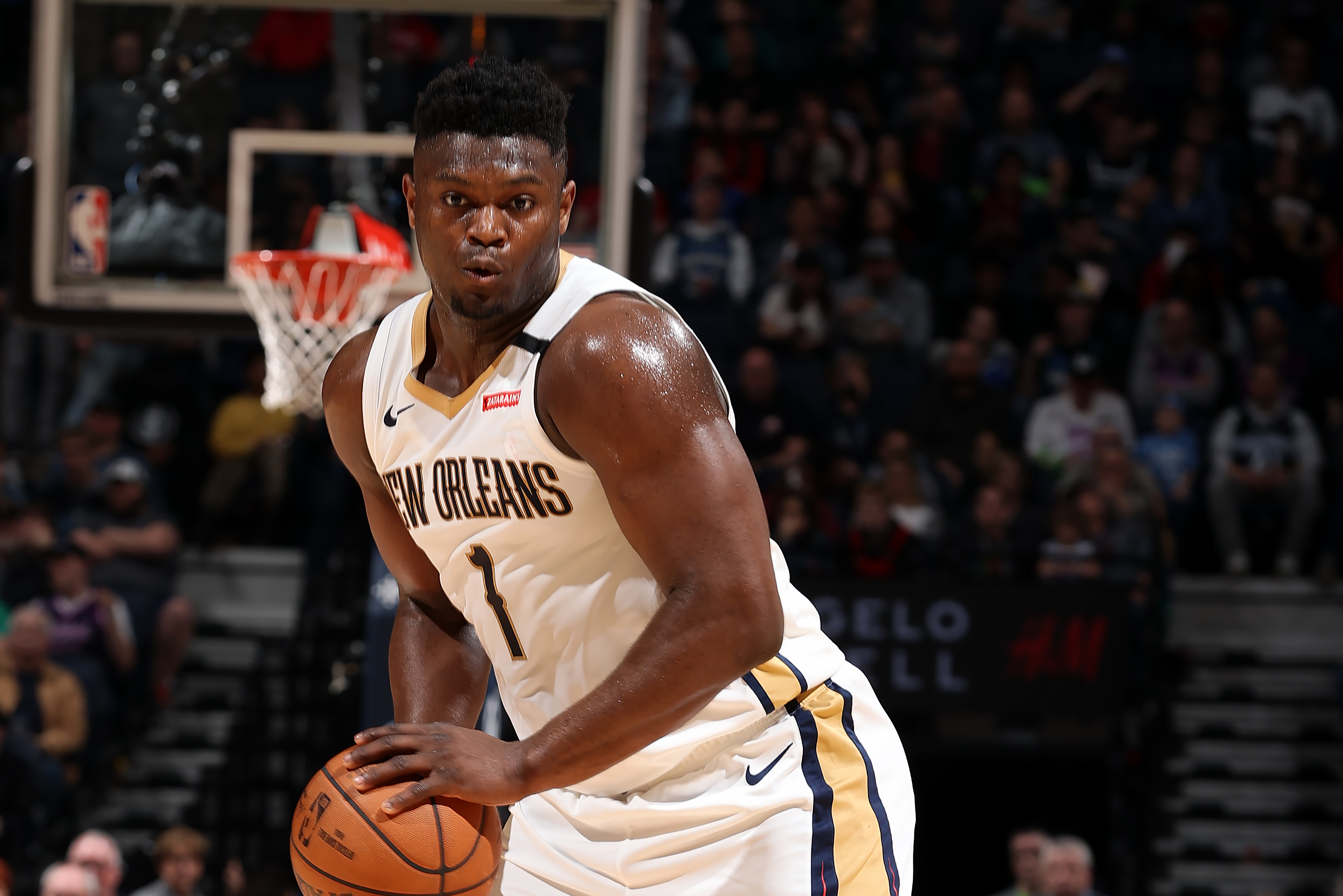 Zion Williamson is being used like a running back by the Pelicans