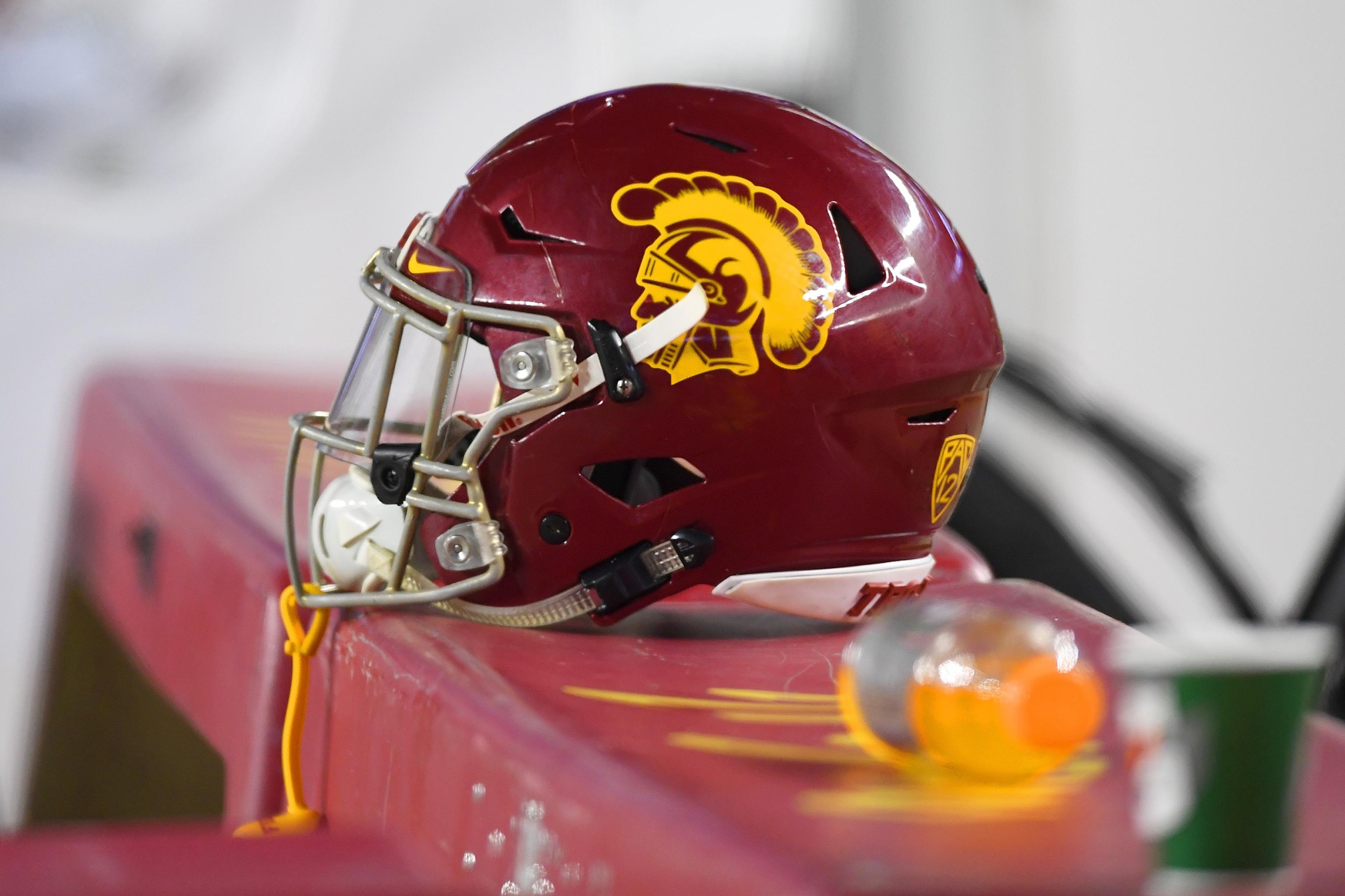 USC Football Recruiting: No. 1 recruit Korey Foreman commits to