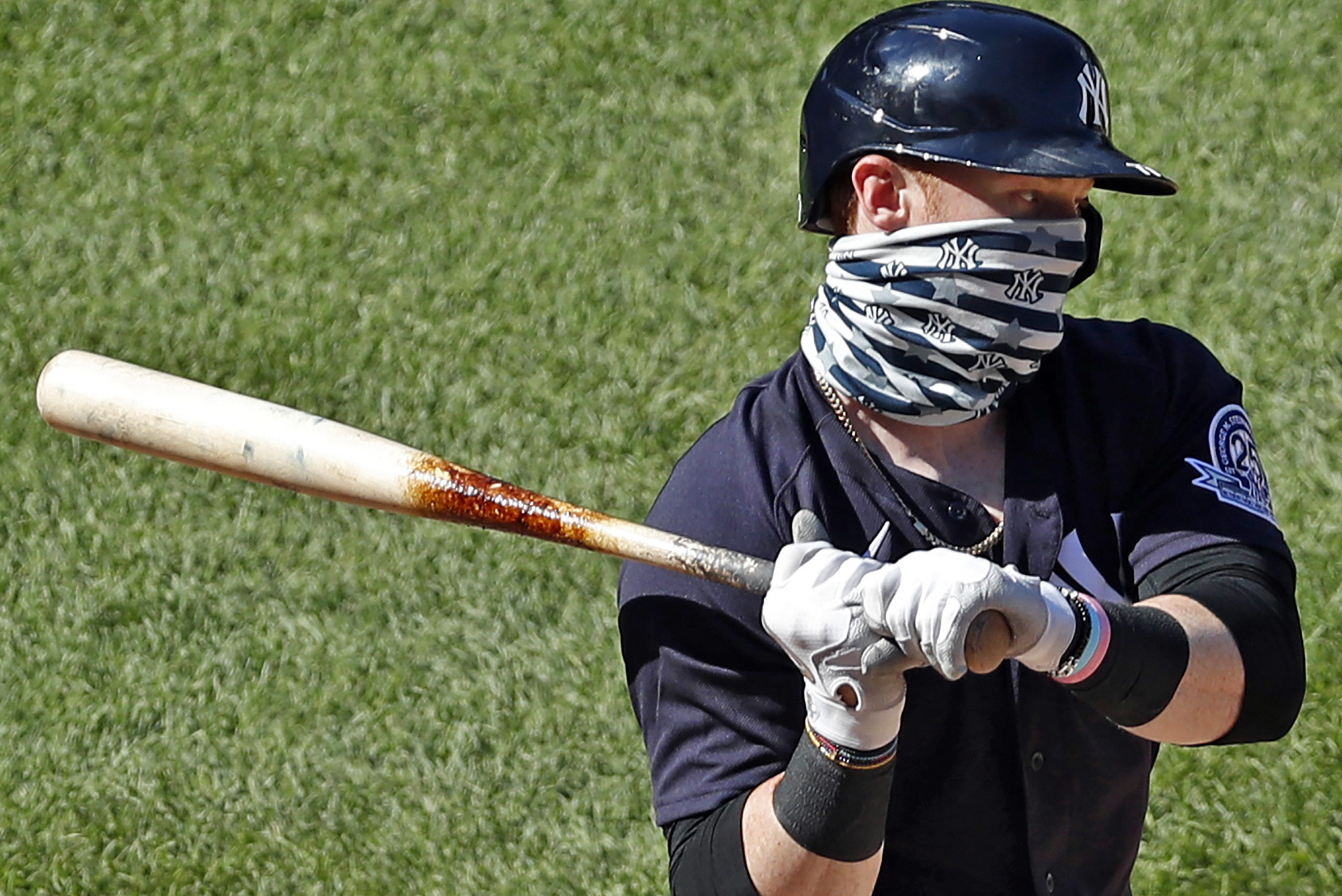 Yankees' Clint Frazier Says He Was Criticized for Wearing Mask