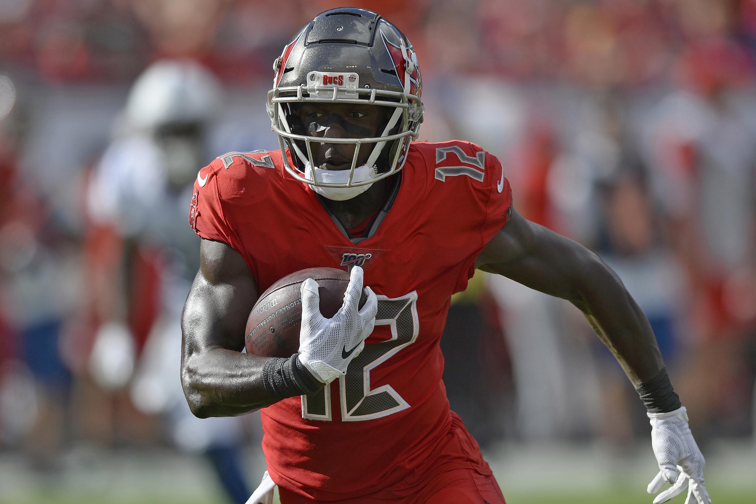 Chris Godwin Fantasy Outlook: How Will the Tampa Bay Buccaneers' WR1 Fare  Post Tom Brady?