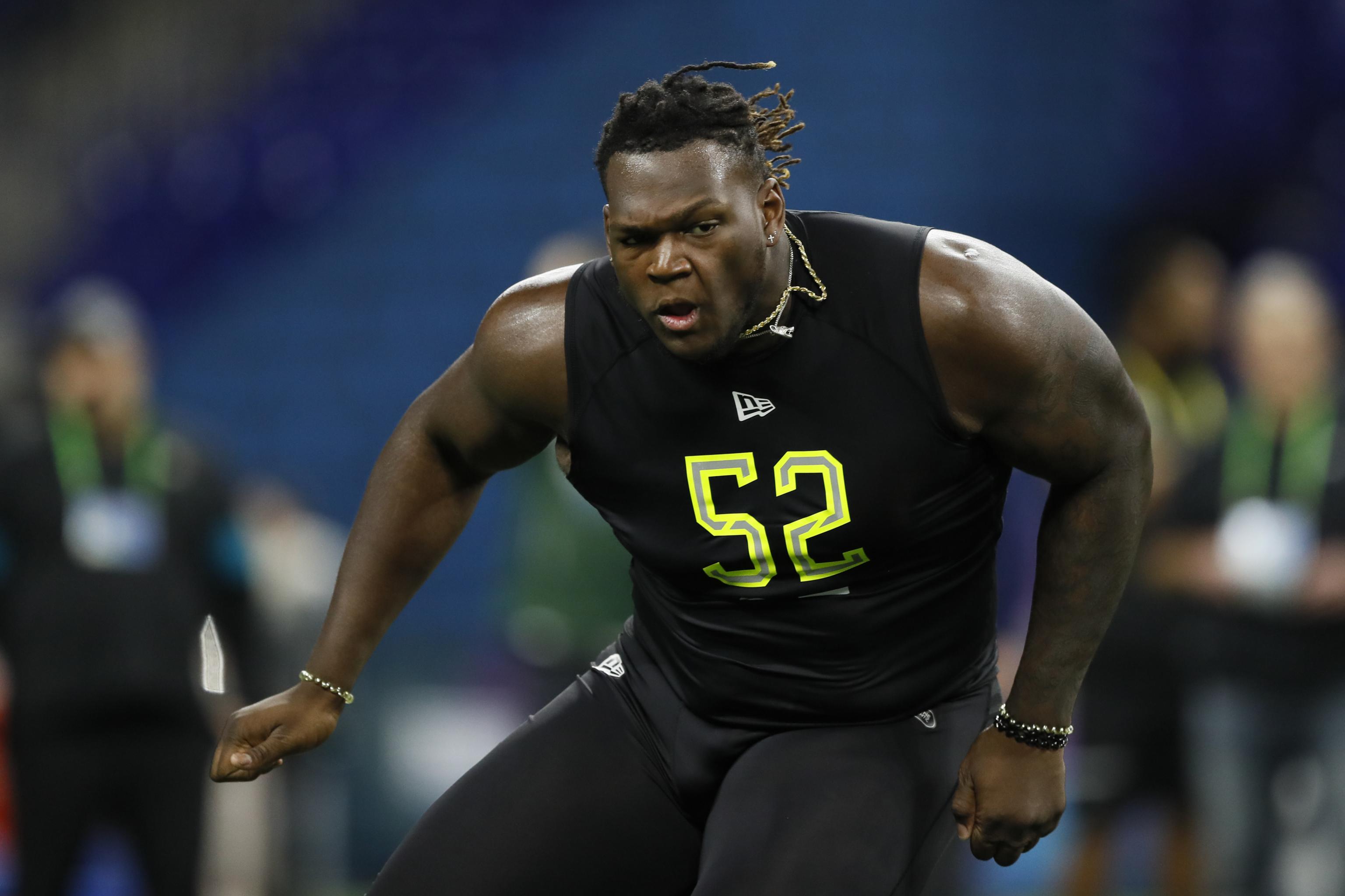 Titans select OT Isaiah Wilson in first round of 2020 NFL Draft