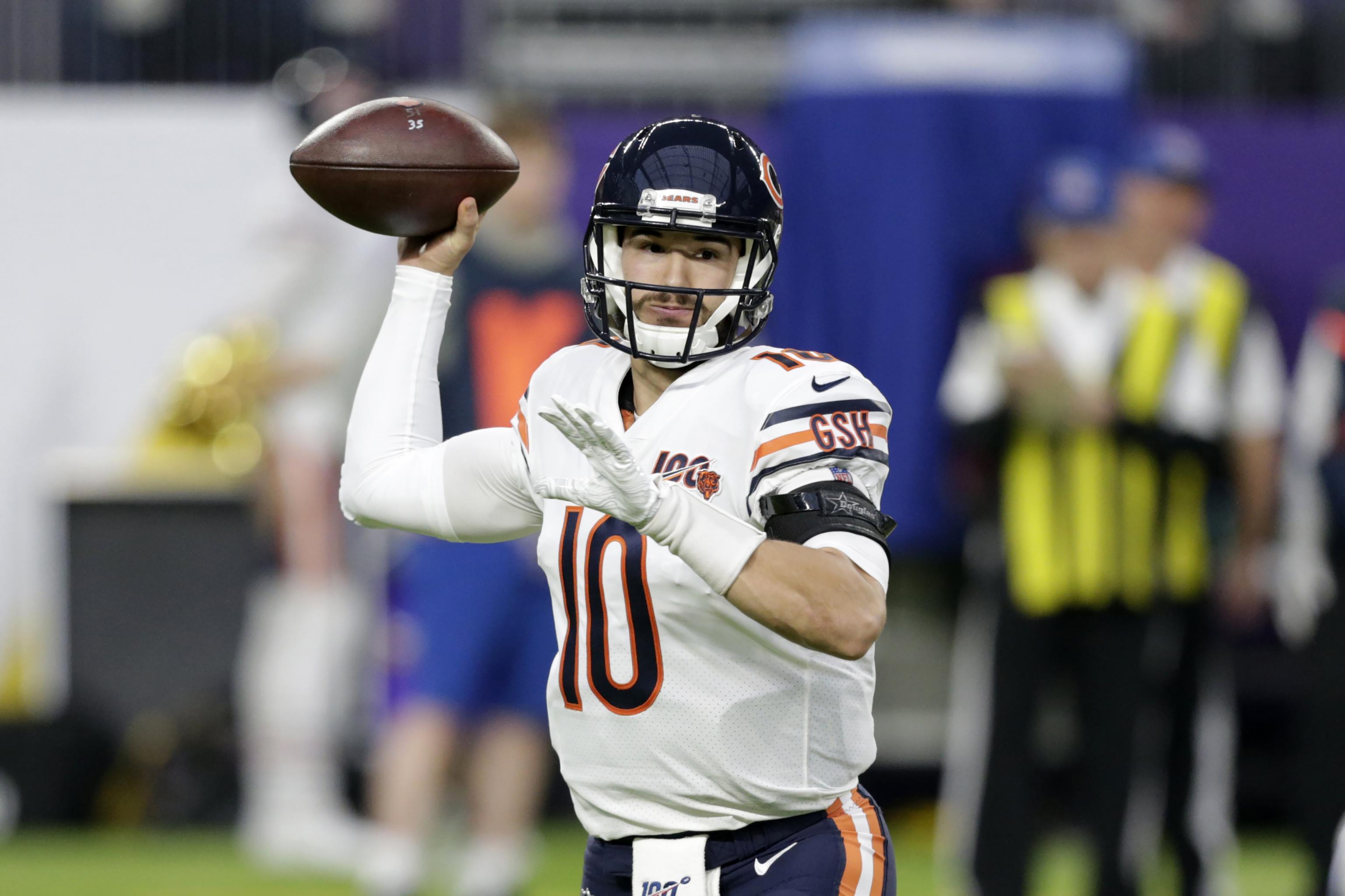 Nick Foles officially in, Mitch Trubisky out as Bears' starting QB