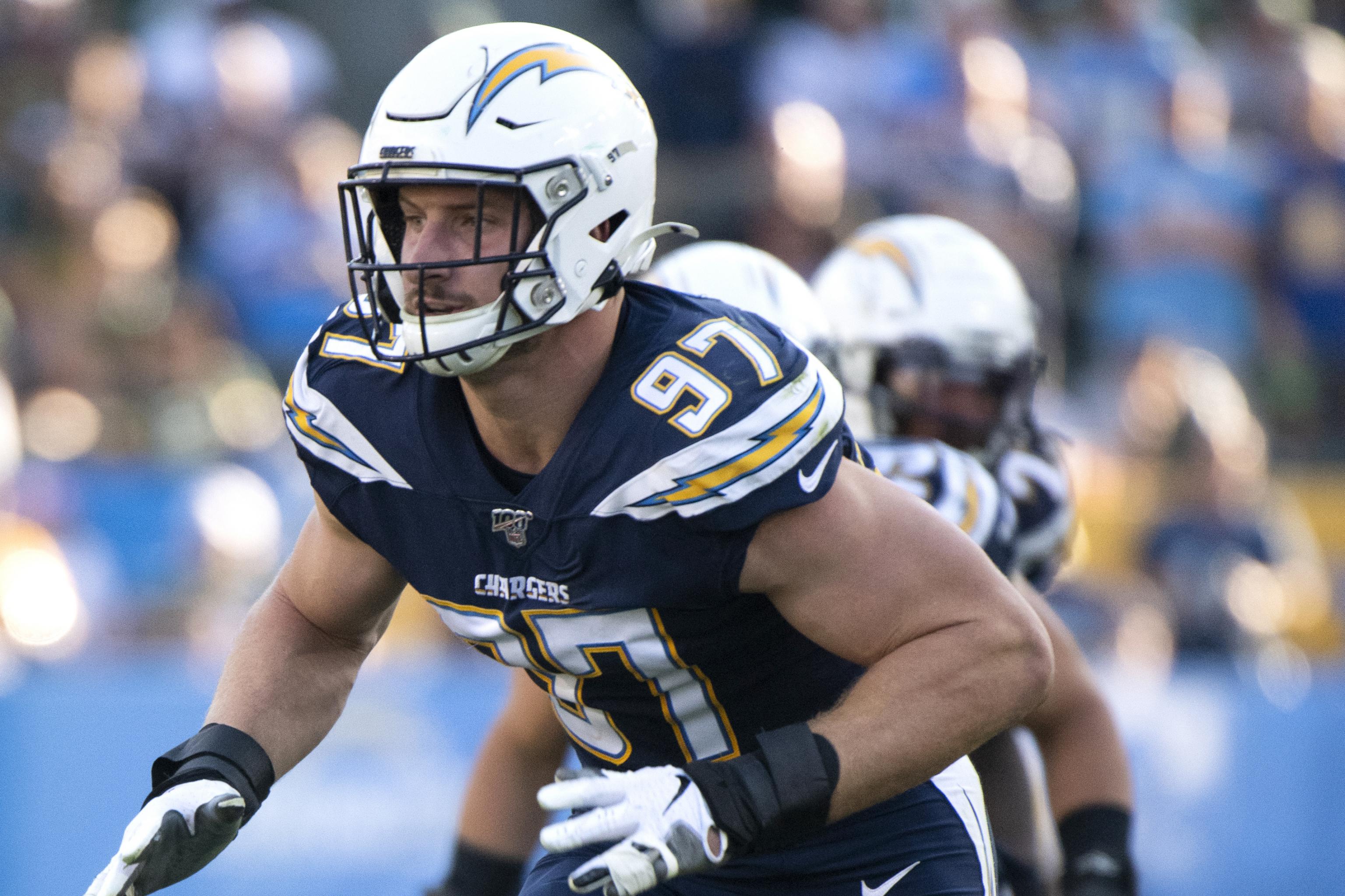 Chargers withdraw contract offer to first-round pick Joey Bosa