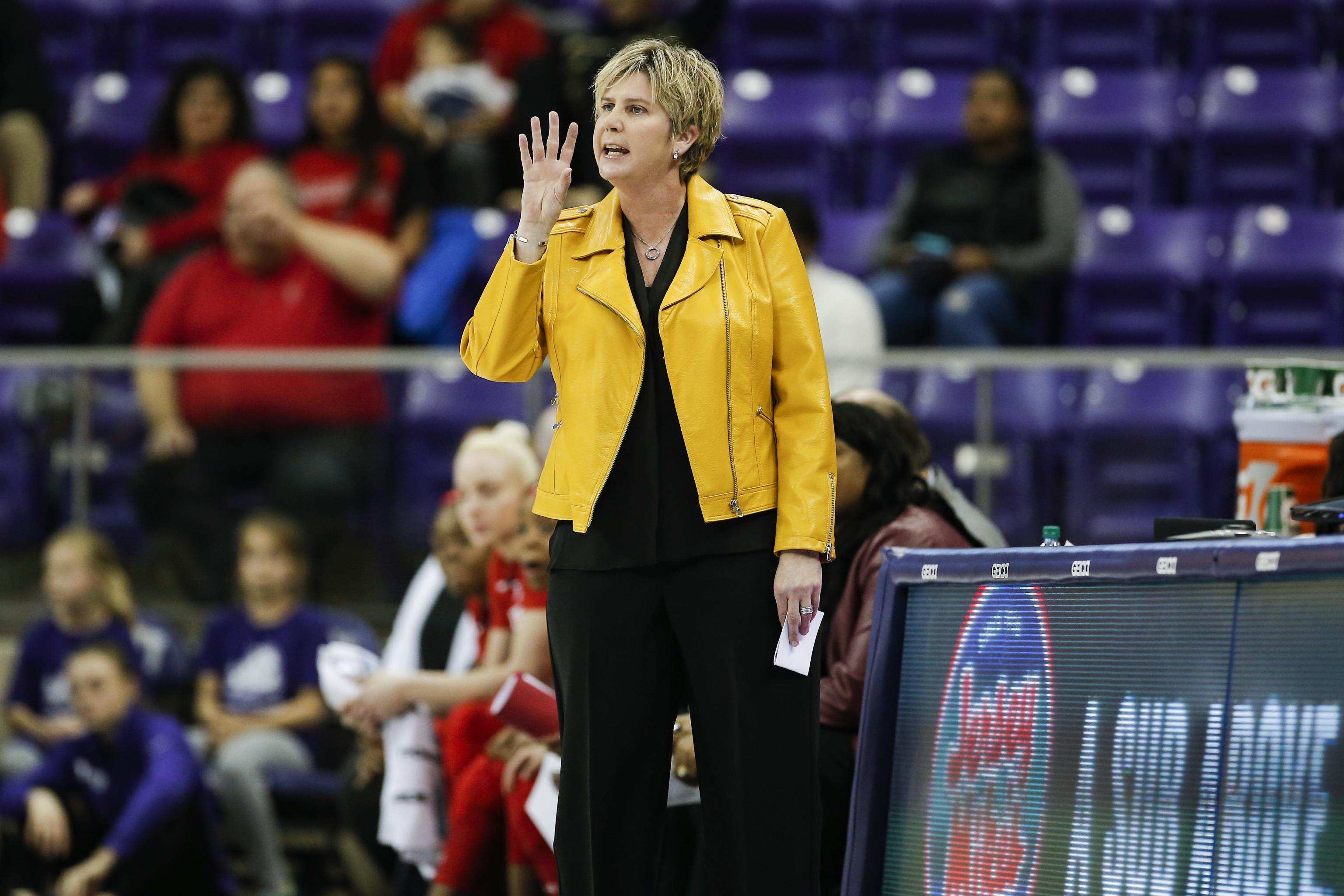 Prominent Women's Basketball Coach Ripped For Her Wild Courtside