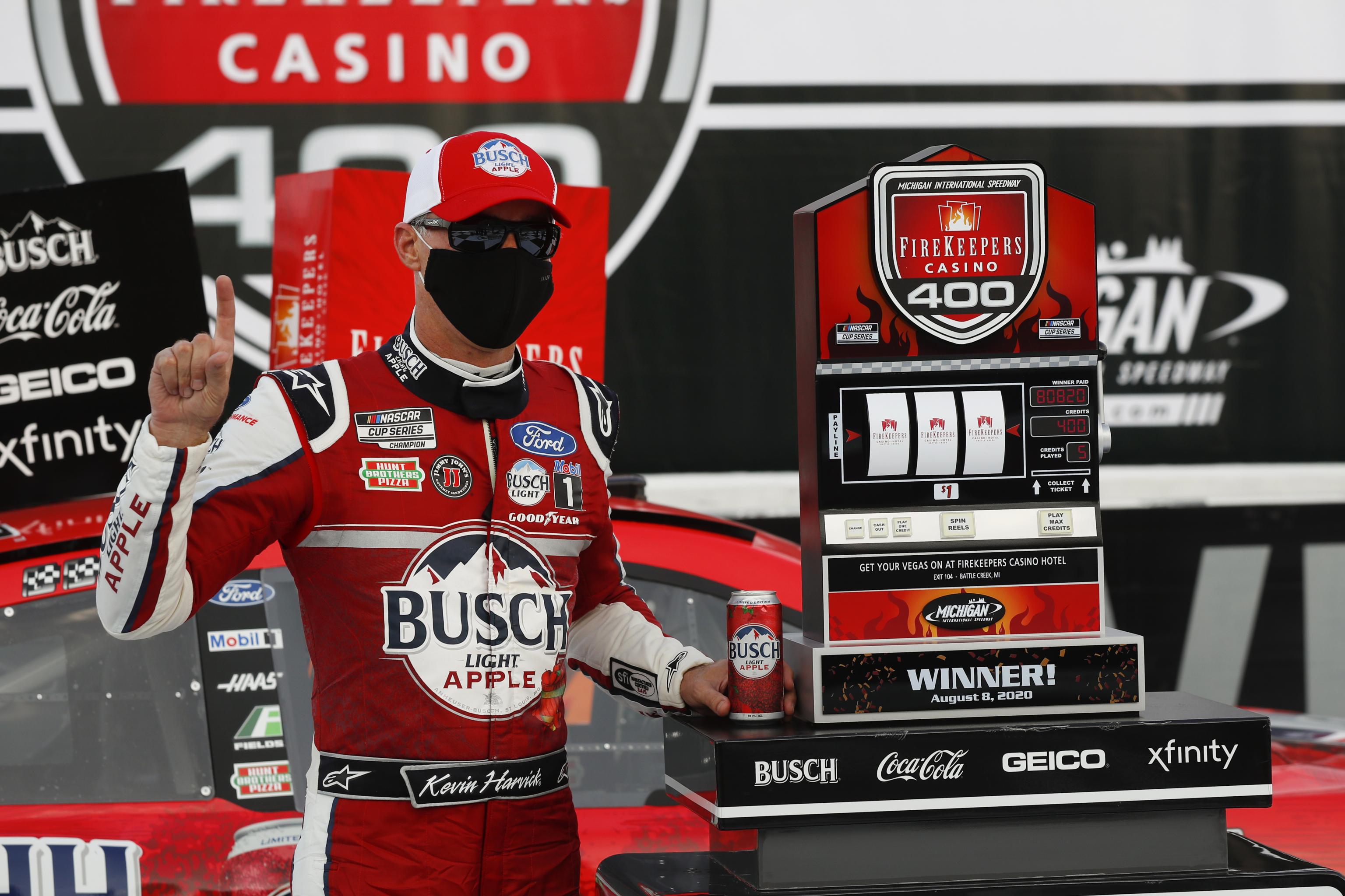 Nascar At Michigan 2020 Results Kevin Harvick Wins Firekeepers Casino 400 In Ot Bleacher Report Latest News Videos And Highlights