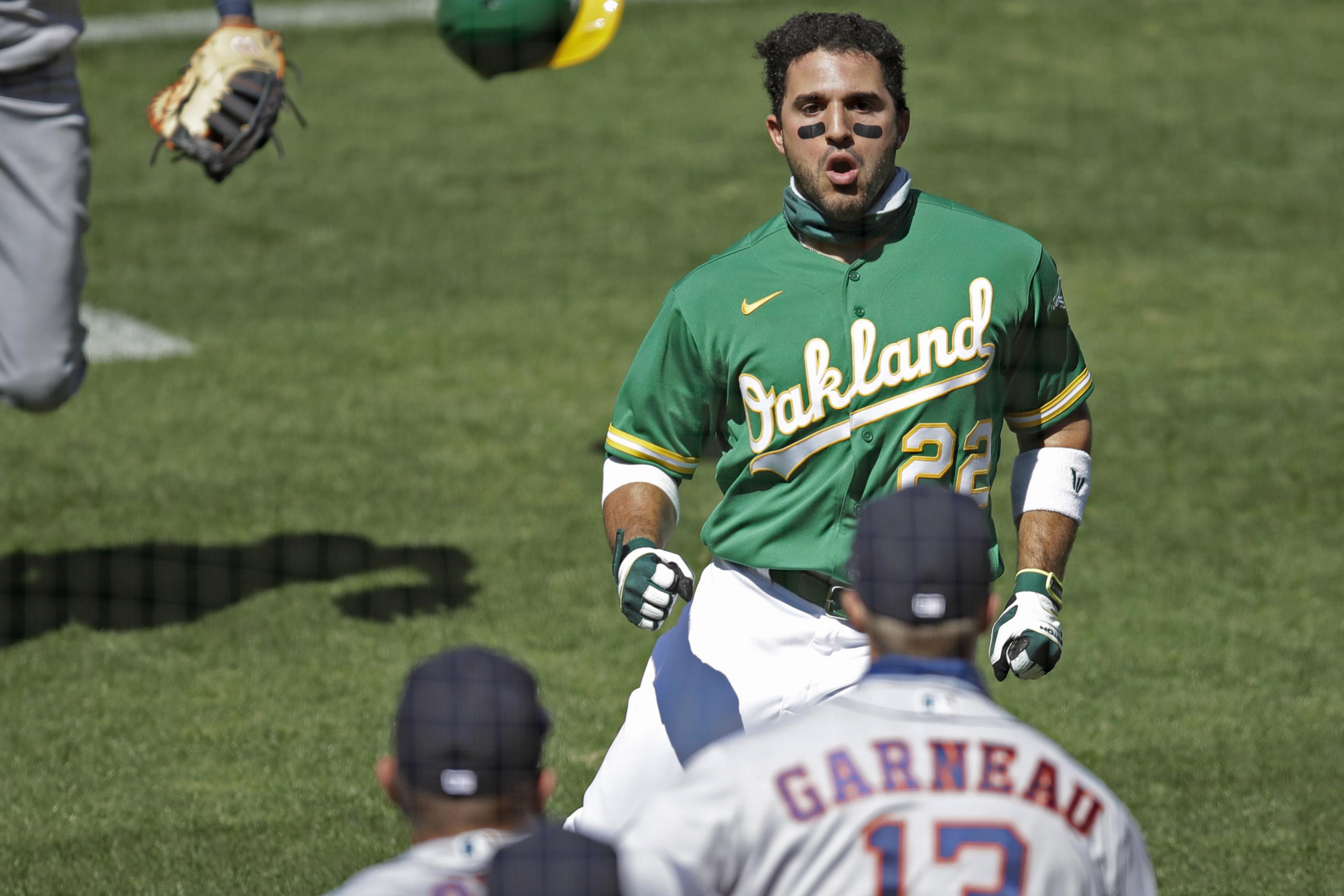 Ramon Laureano says insult about his mom led him to charge Astros' dugout