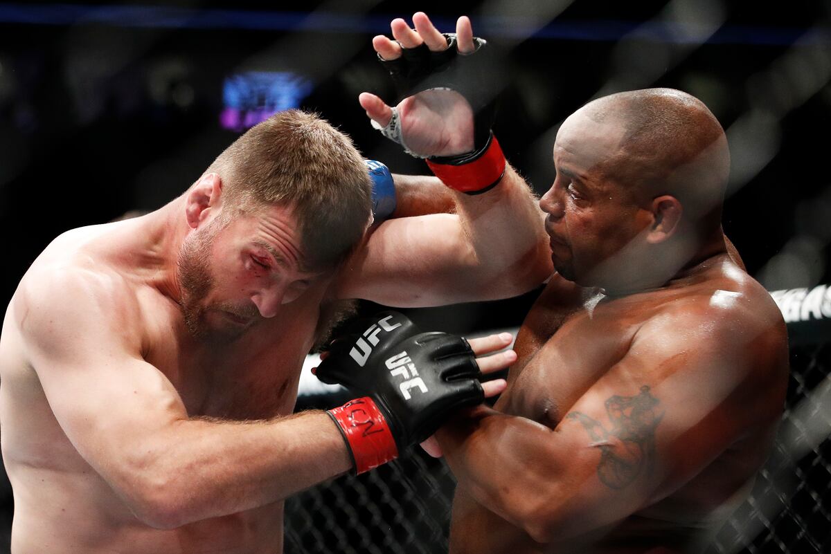 UFC 252 Fight Card: PPV Schedule, Odds and Predictions for ...