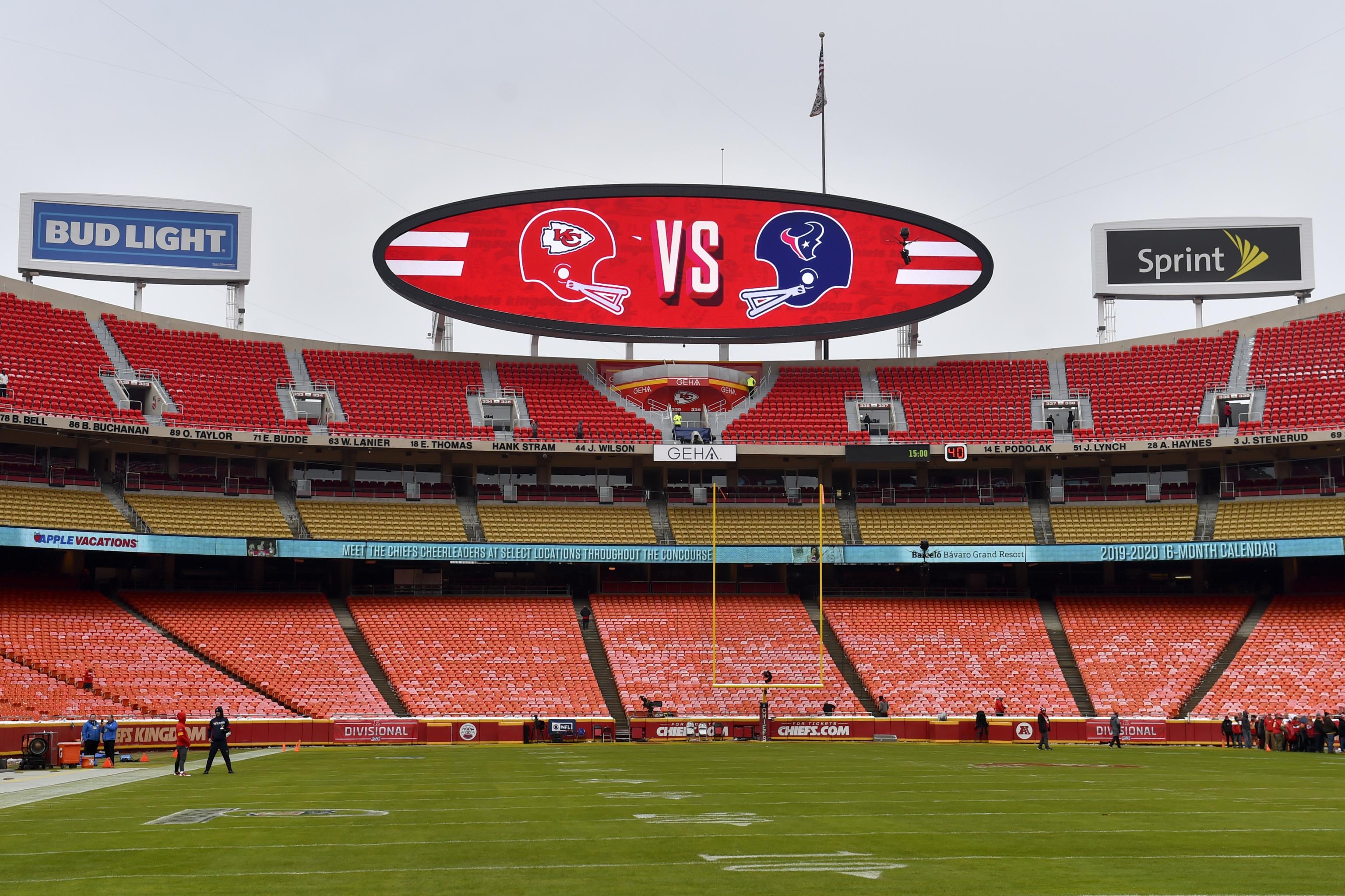 Chiefs Plan to Allow Fans at Arrowhead Stadium at 22% Capacity