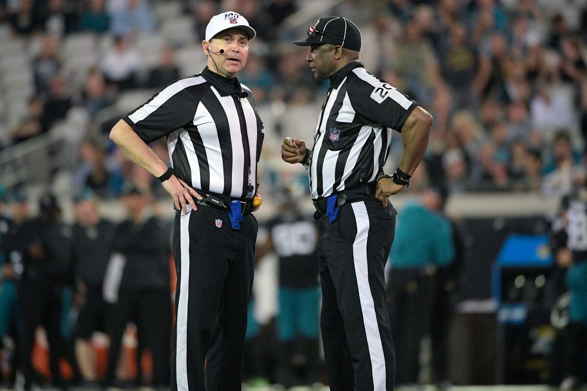 nfl-reportedly-declines-to-make-referees-full-time-employees-for-2020