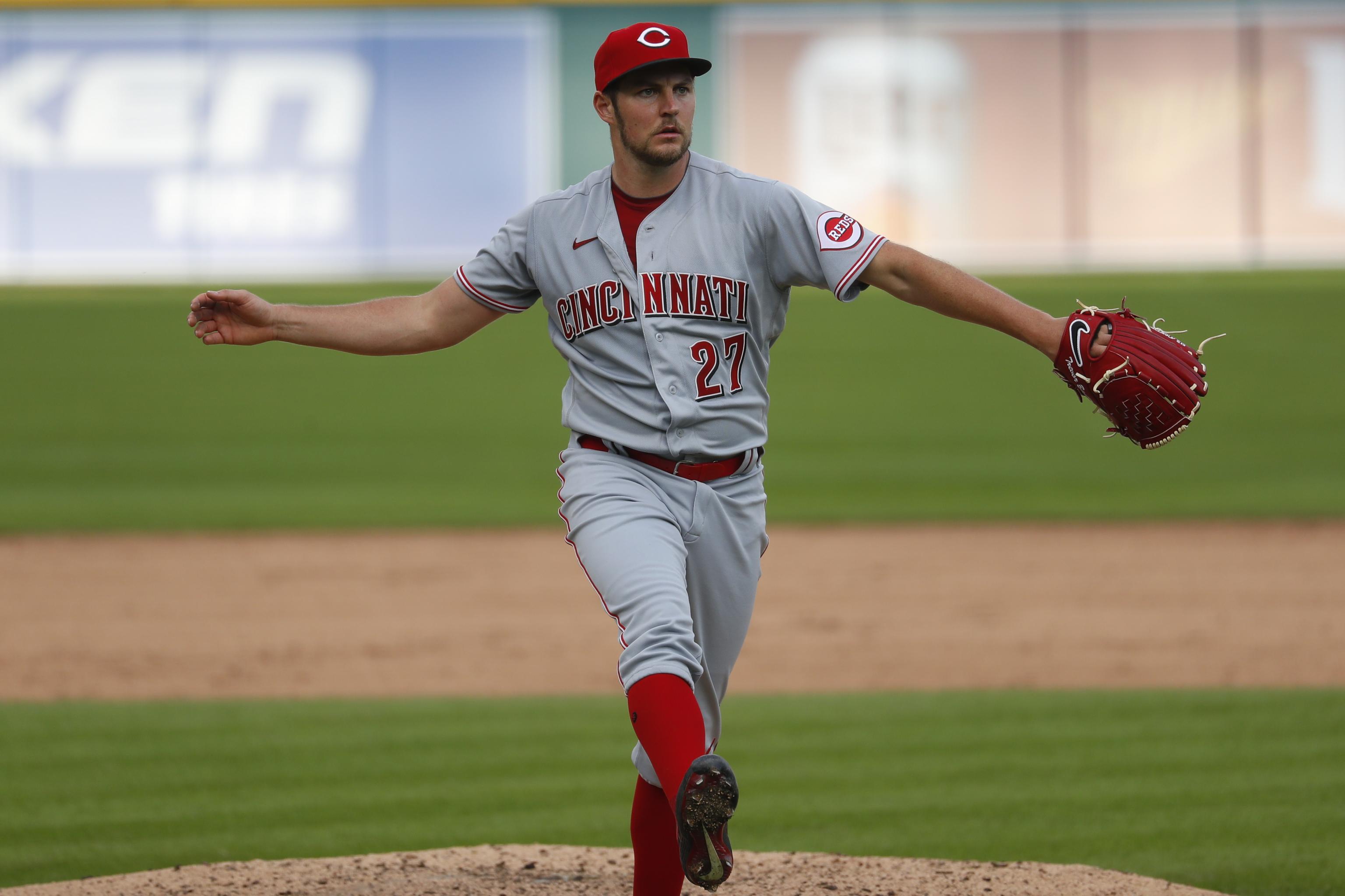 Bauer: MLB threatened discipline for wearing 'Free Joe Kelly' cleats