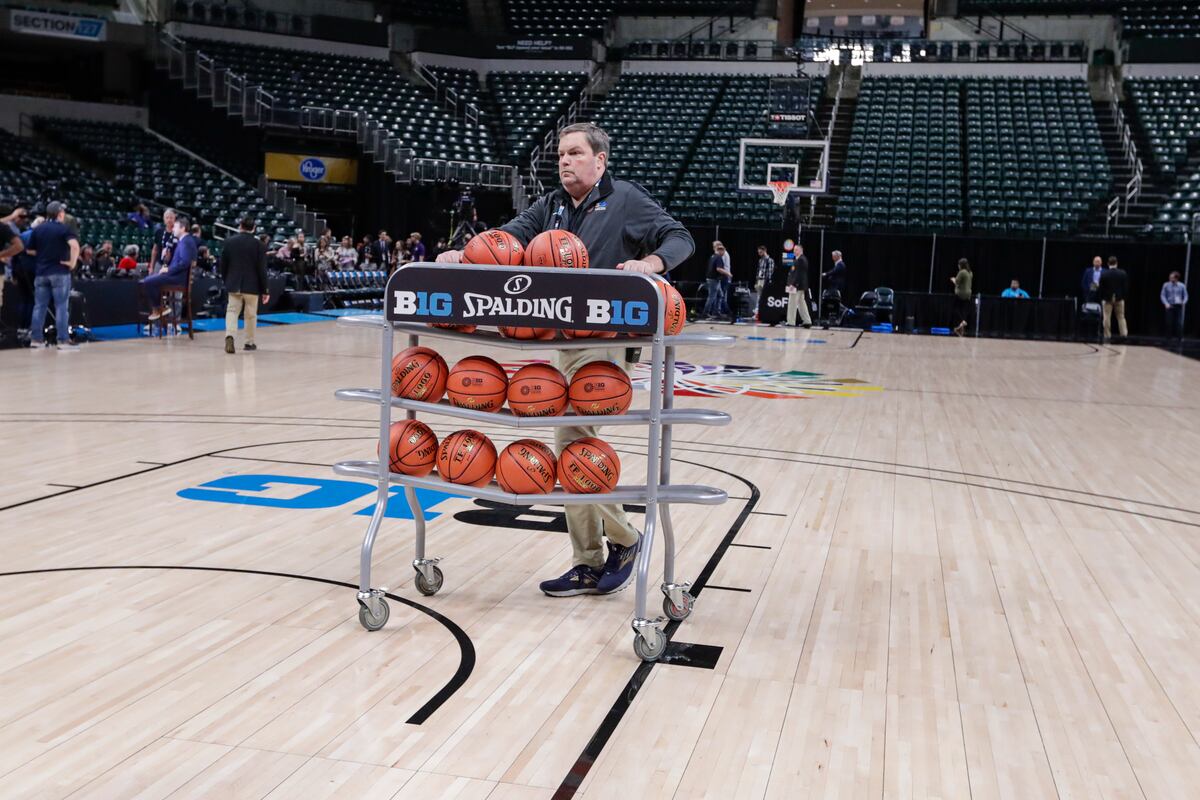 Report: Orlando Emerging as 'Prime Location' for Early-Season CBB