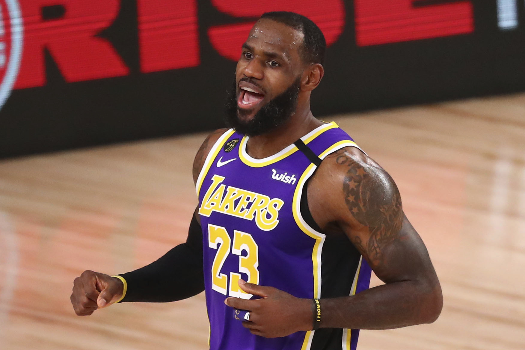 Lebron James Lakers Take 2 1 Series Lead With Game 3 Win Vs Lillard Blazers Bleacher Report Latest News Videos And Highlights