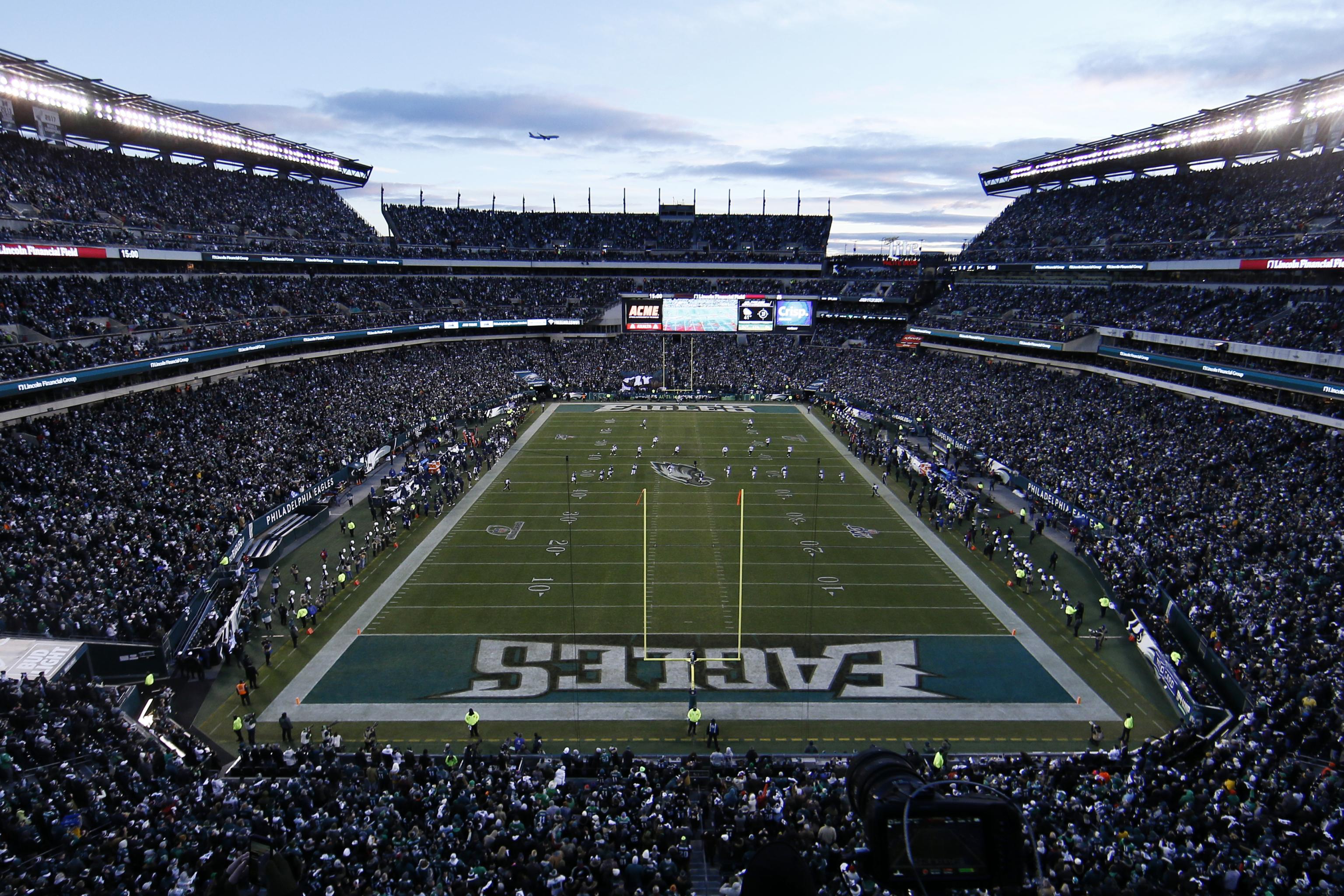 PHILADELPHIA EAGLES WELCOME BACK FANS TO LINCOLN FINANCIAL FIELD