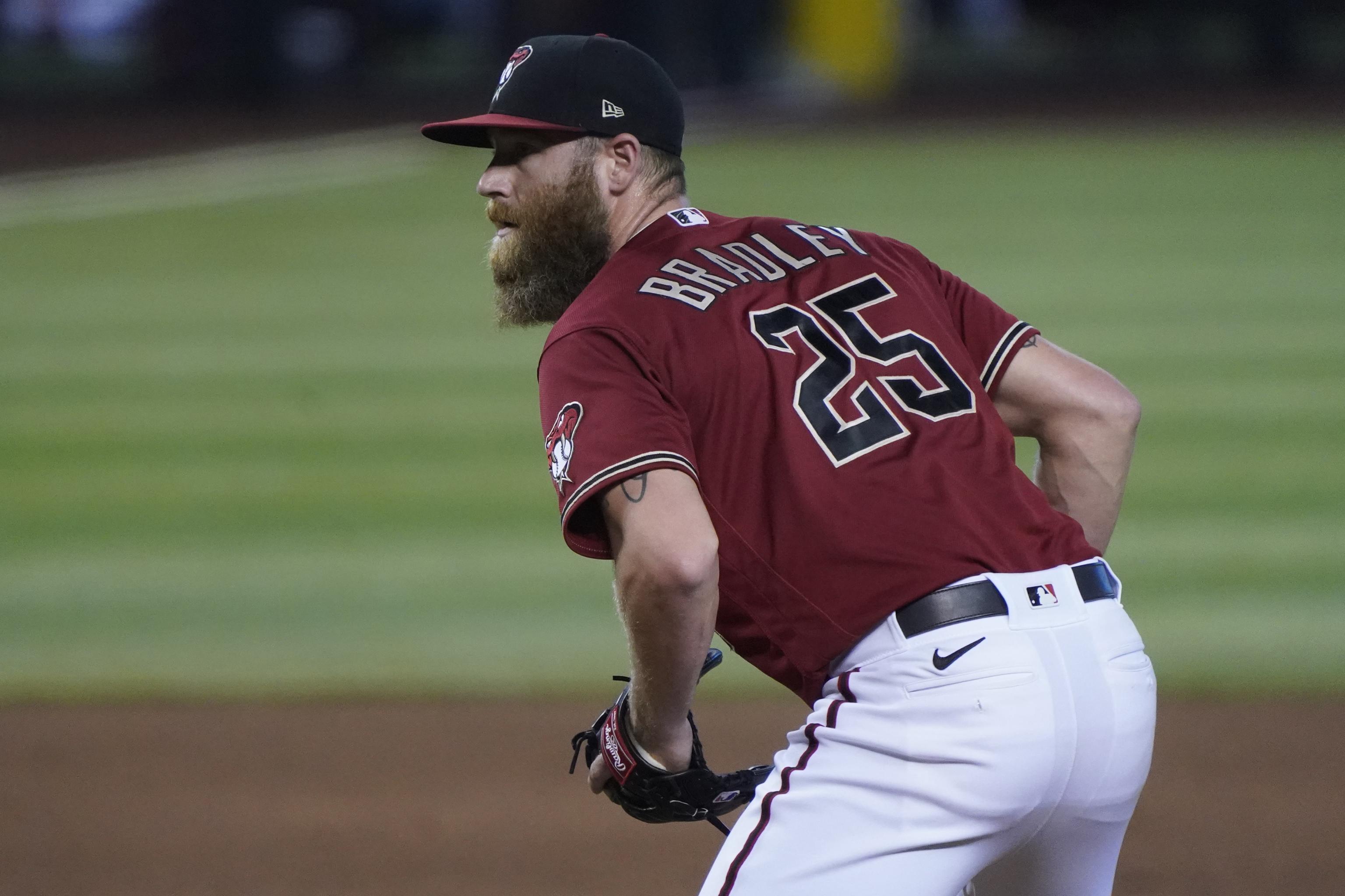 Cincinnati adds reliever Archie Bradley in swap with D-backs - The