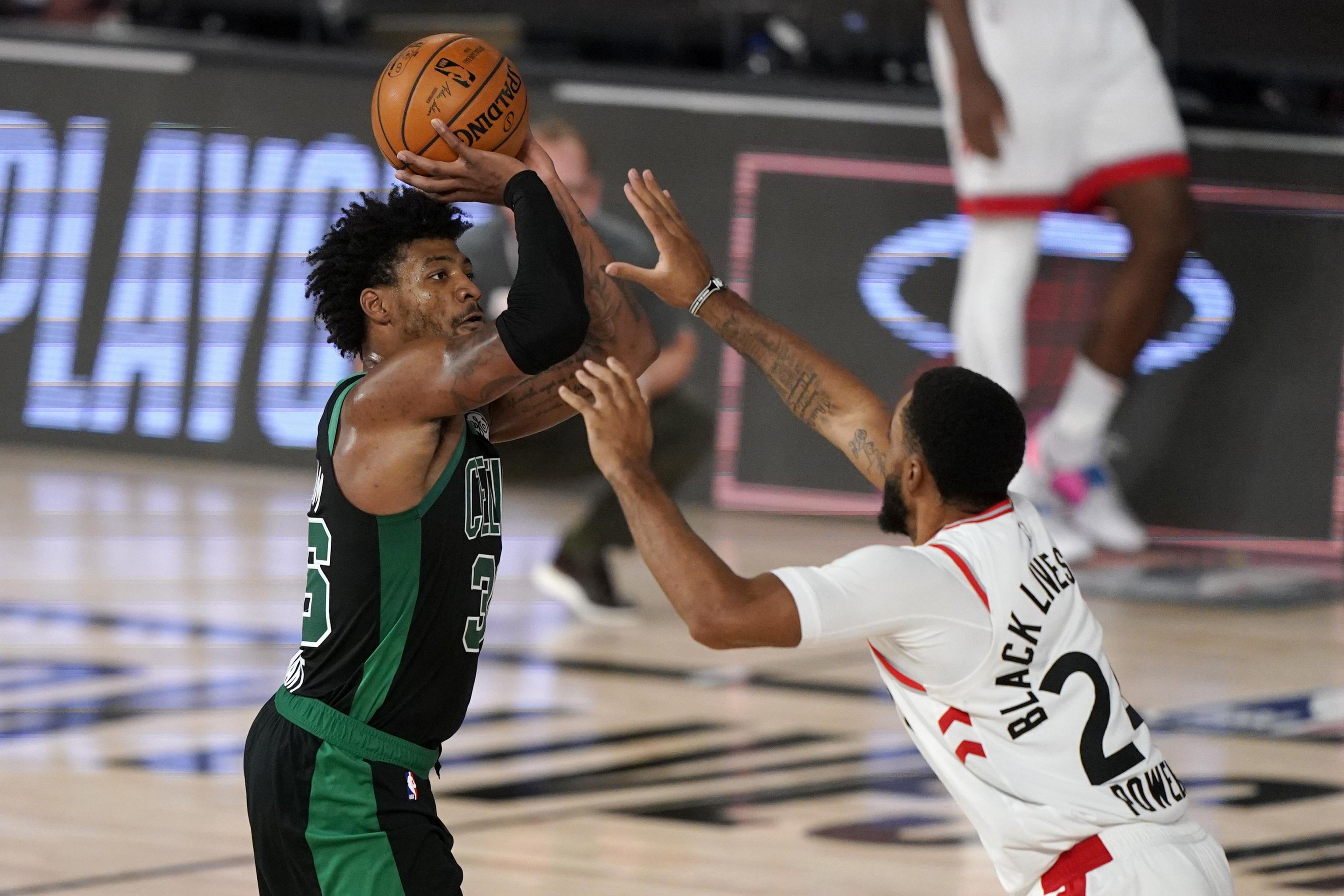 Tatum y Smart mantienen invictos a los Celtics