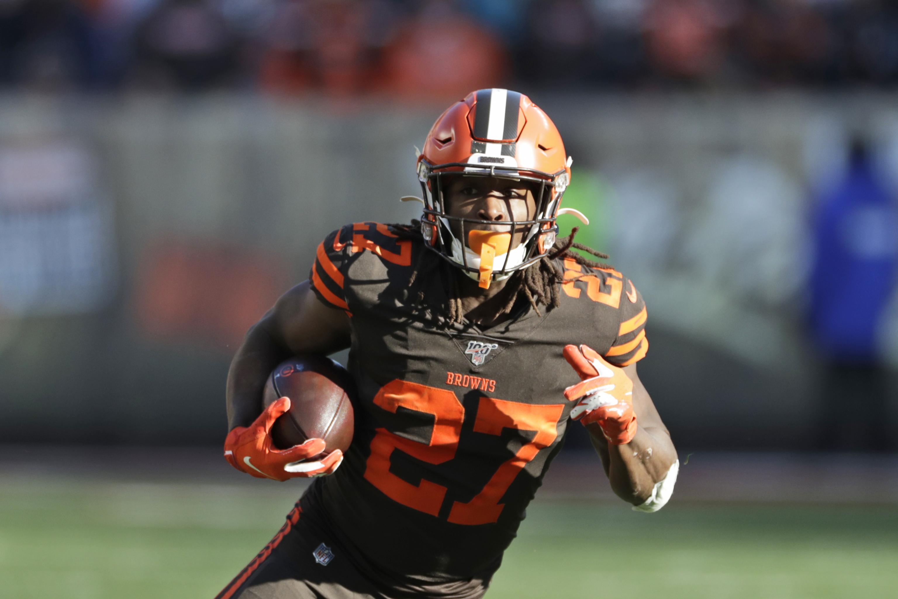 Browns RB Kareem Hunt signs 2-year contract extension