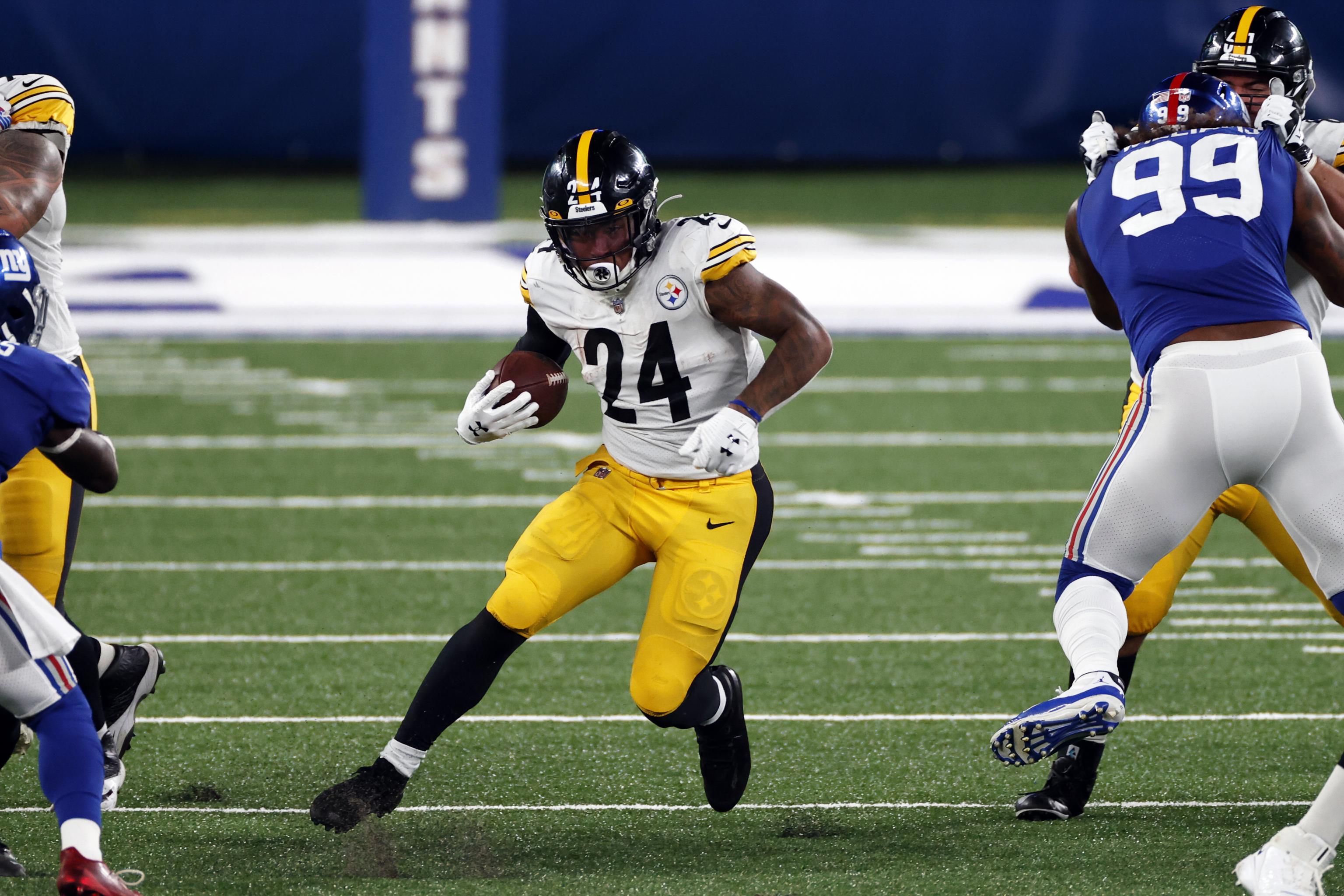 Steelers' Benny Snell Named 'Biggest Trade Option' for Rams