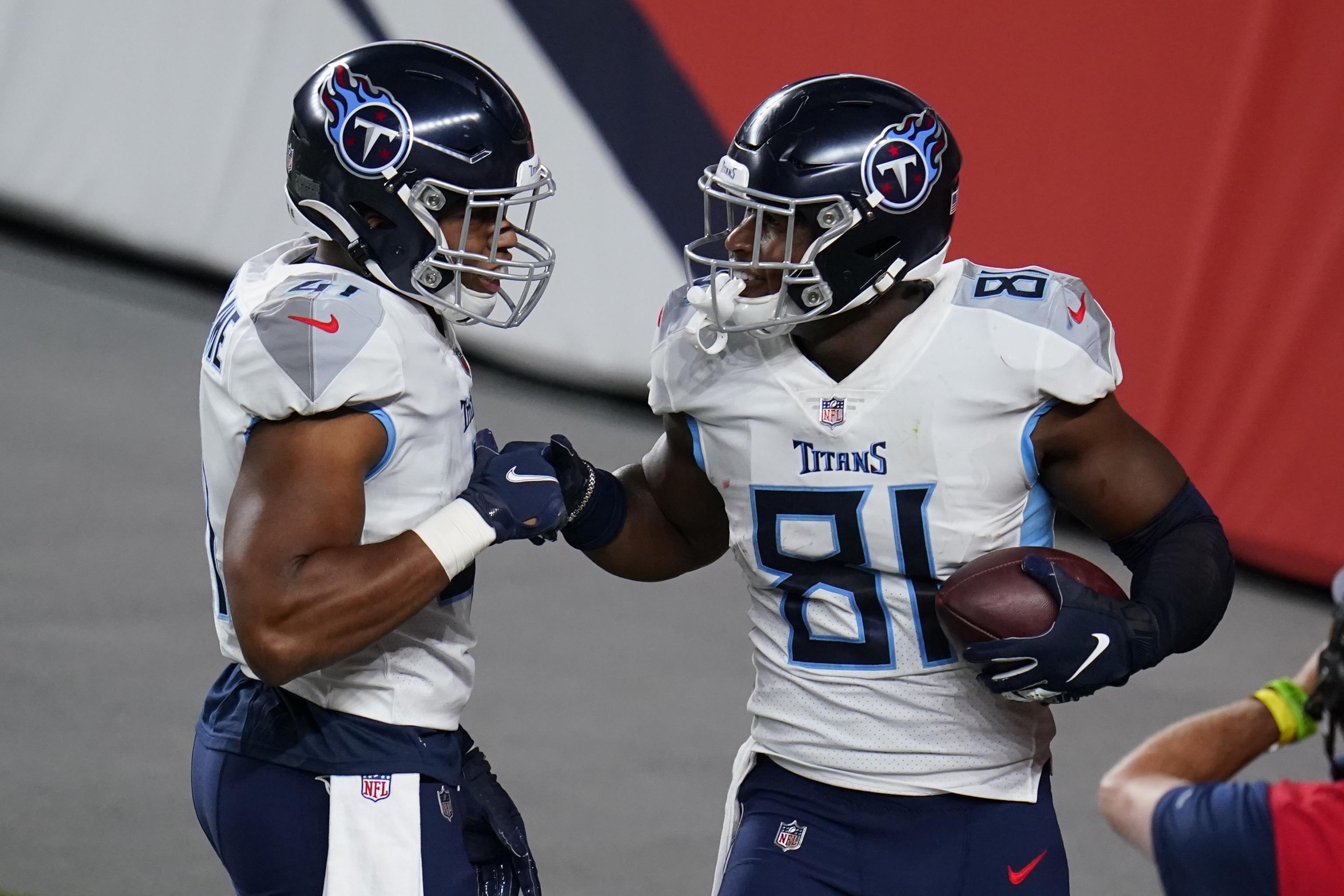 Titans' A.J. Brown out against Jaguars with bone bruise on knee - ESPN