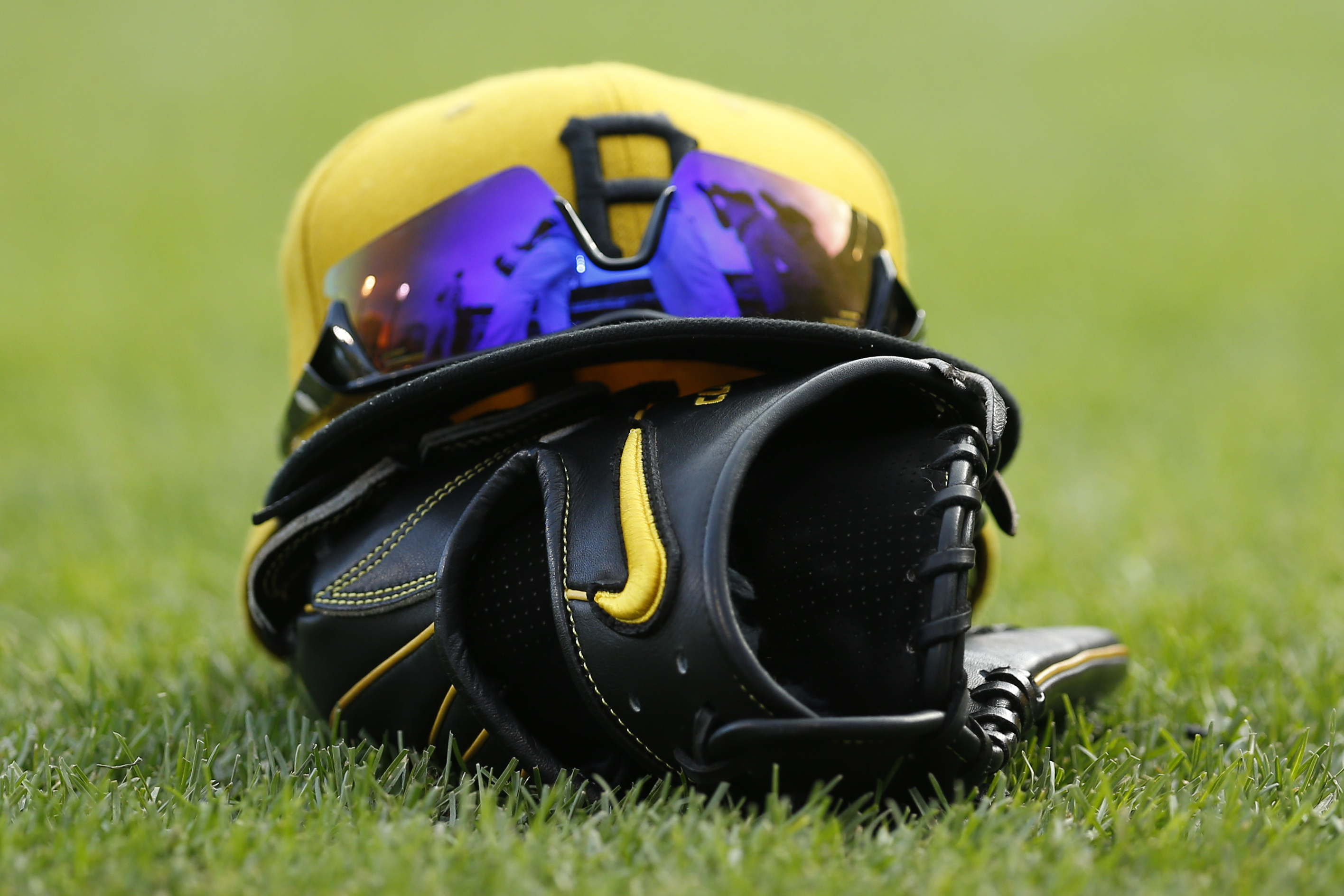 Pirates prospect Oneil Cruz arrested after fatal crash