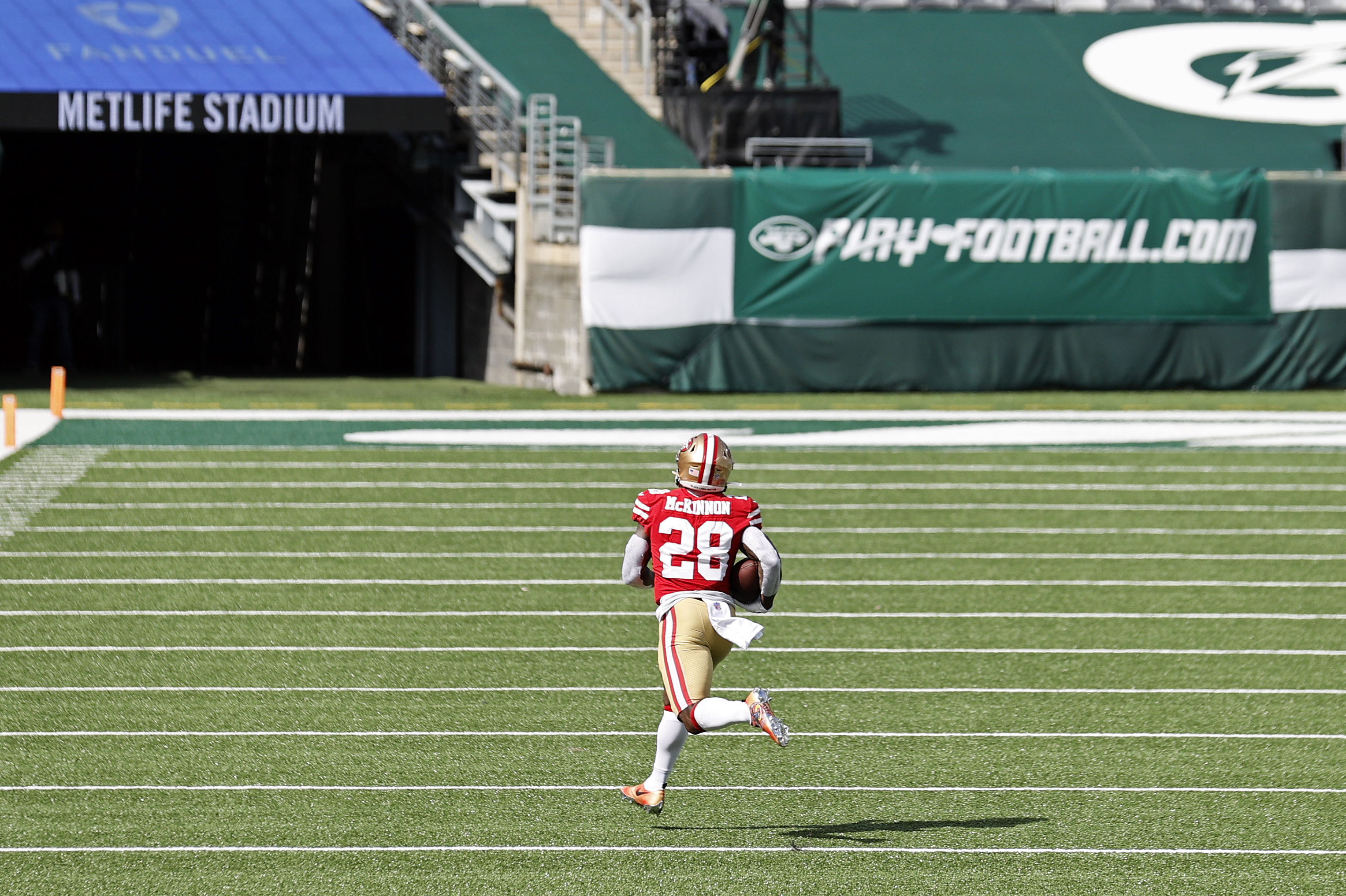 Sources: NFLPA backs 49ers' criticism of MetLife Stadium field, pushes for  review of field turf