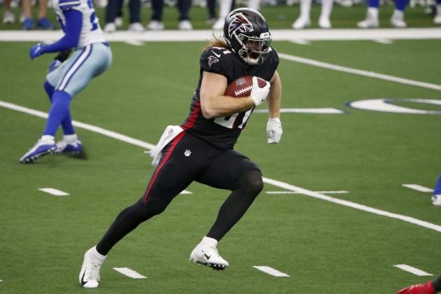 Atlanta Falcons tight end Hayden Hurst (81) gains long yardage after catching a pass in the second half of an NFL football game against the Dallas Cowboys in Arlington, Texas, Sunday, Sept. 20, 2020. (AP Photo/Michael Ainsworth)