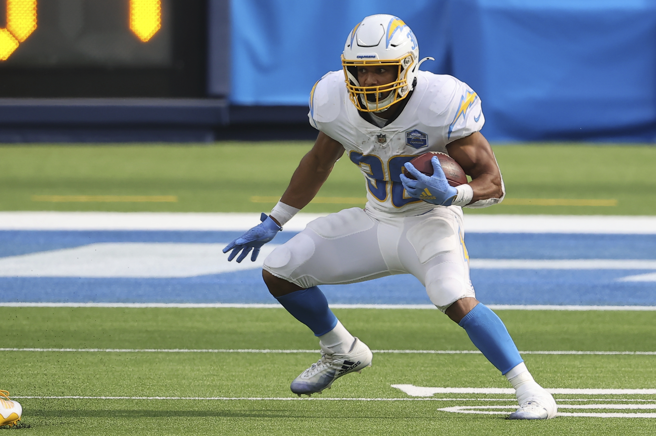 Chargers News: Austin Ekeler dealing with ankle injury - Bolts