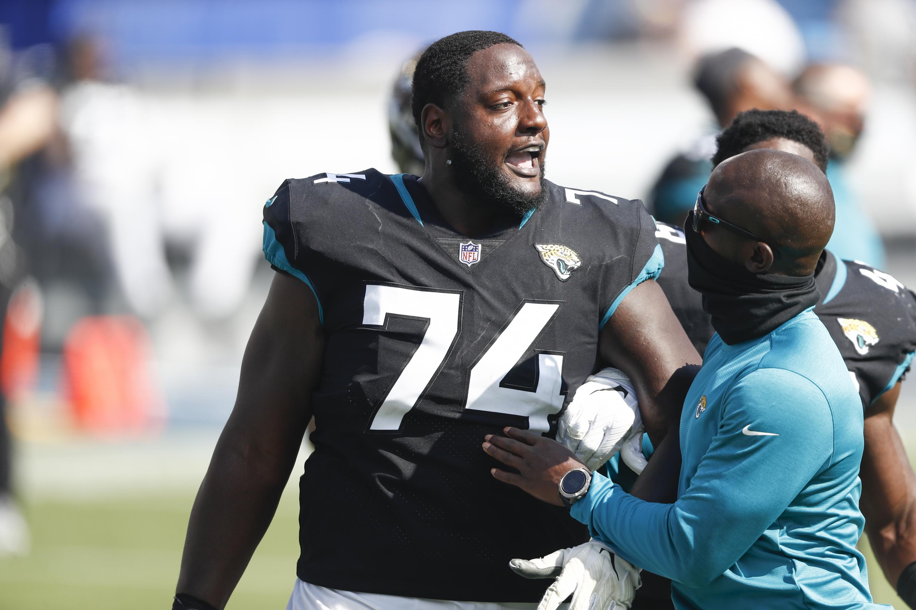 Video: Cam Robinson ejected for making contact with official