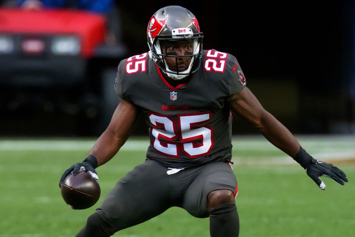 Report Bucs' LeSean McCoy WeektoWeek with Ankle Injury Diagnosed as