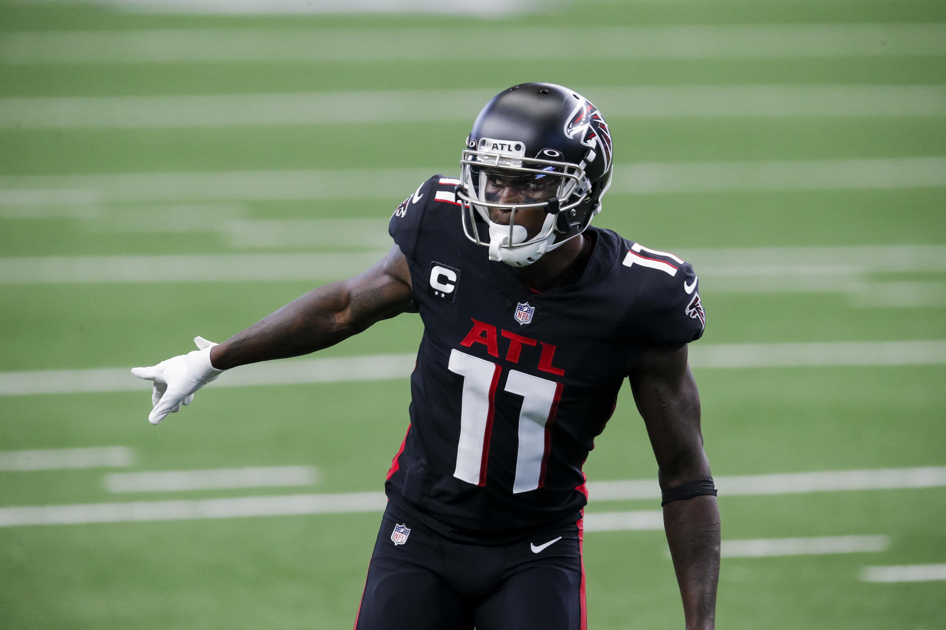 Julio Jones misses 2nd half vs. Packers with hamstring injury