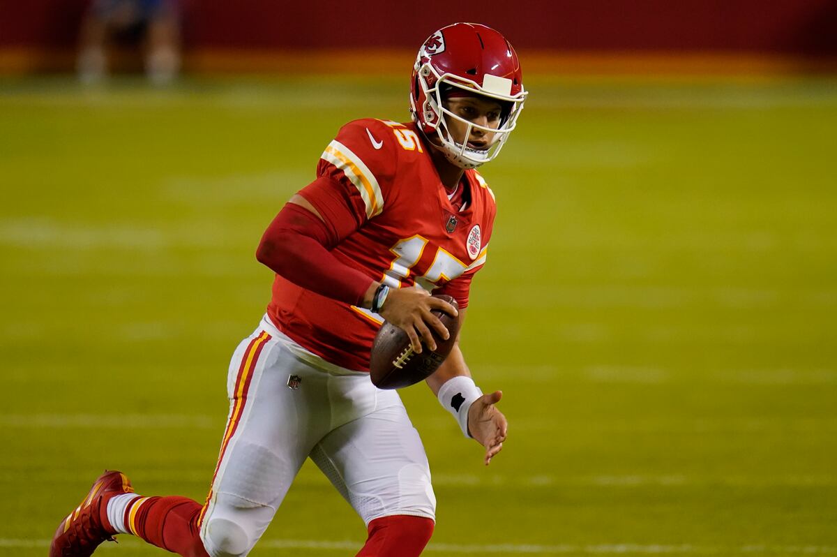 Patrick Mahomes' Controversial Sack in Patriots vs. Chiefs Explained by