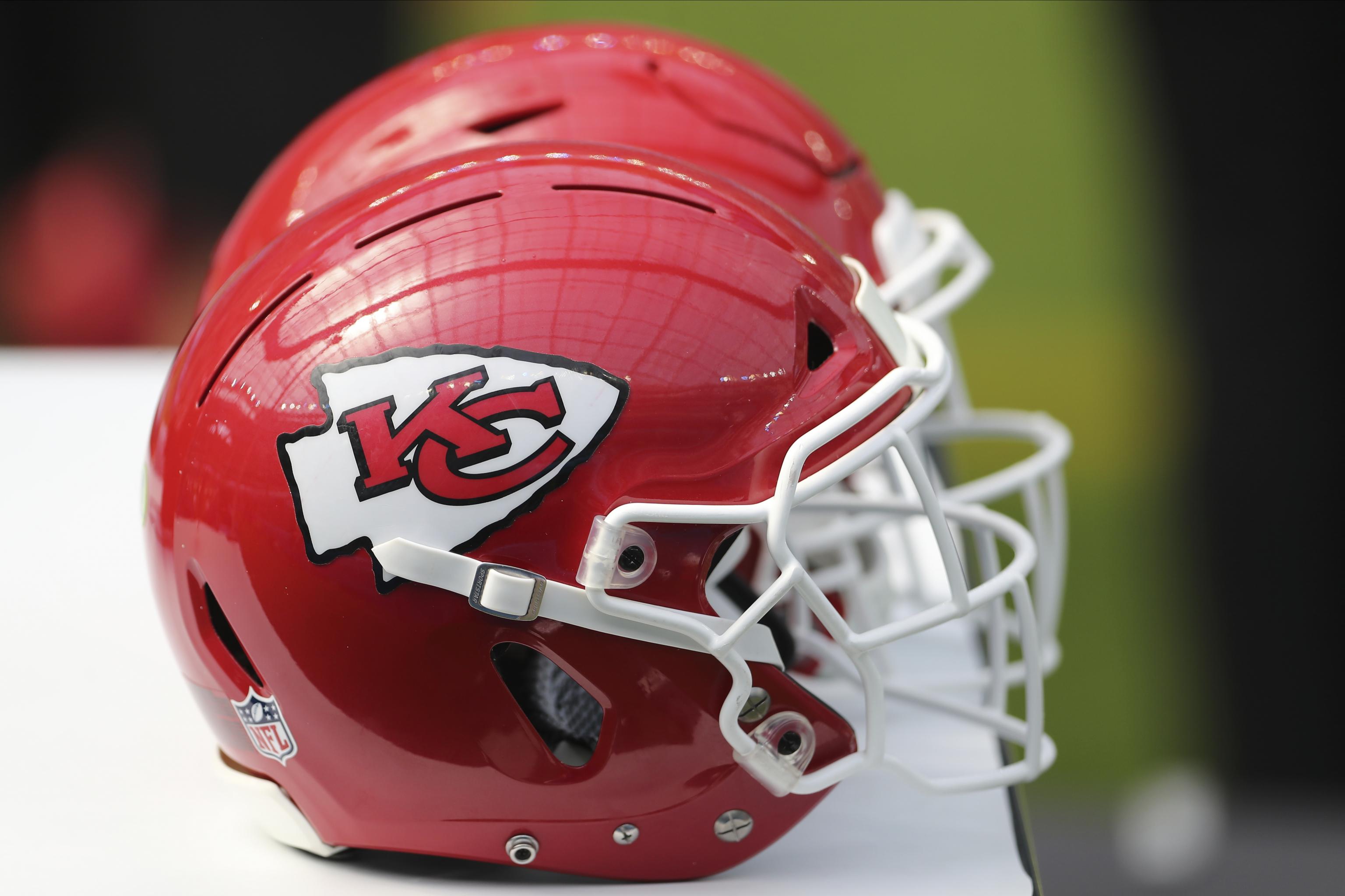 Patriots-Chiefs Game Postponed After Positive Coronavirus Tests on